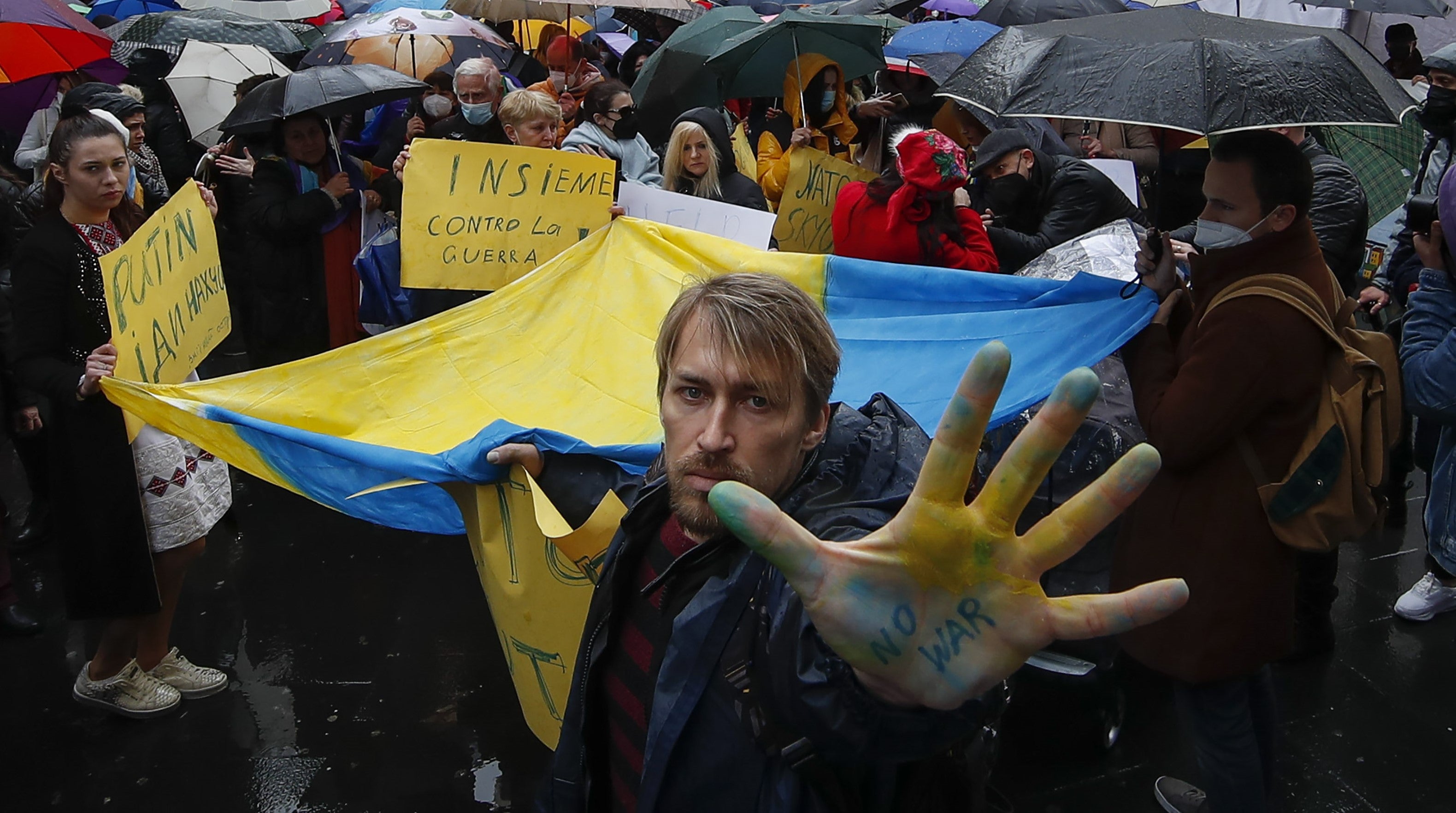 Voices of Ukrajina: Jediné, co můžeme dělat, je bránit se. A také potřebujeme pomoc