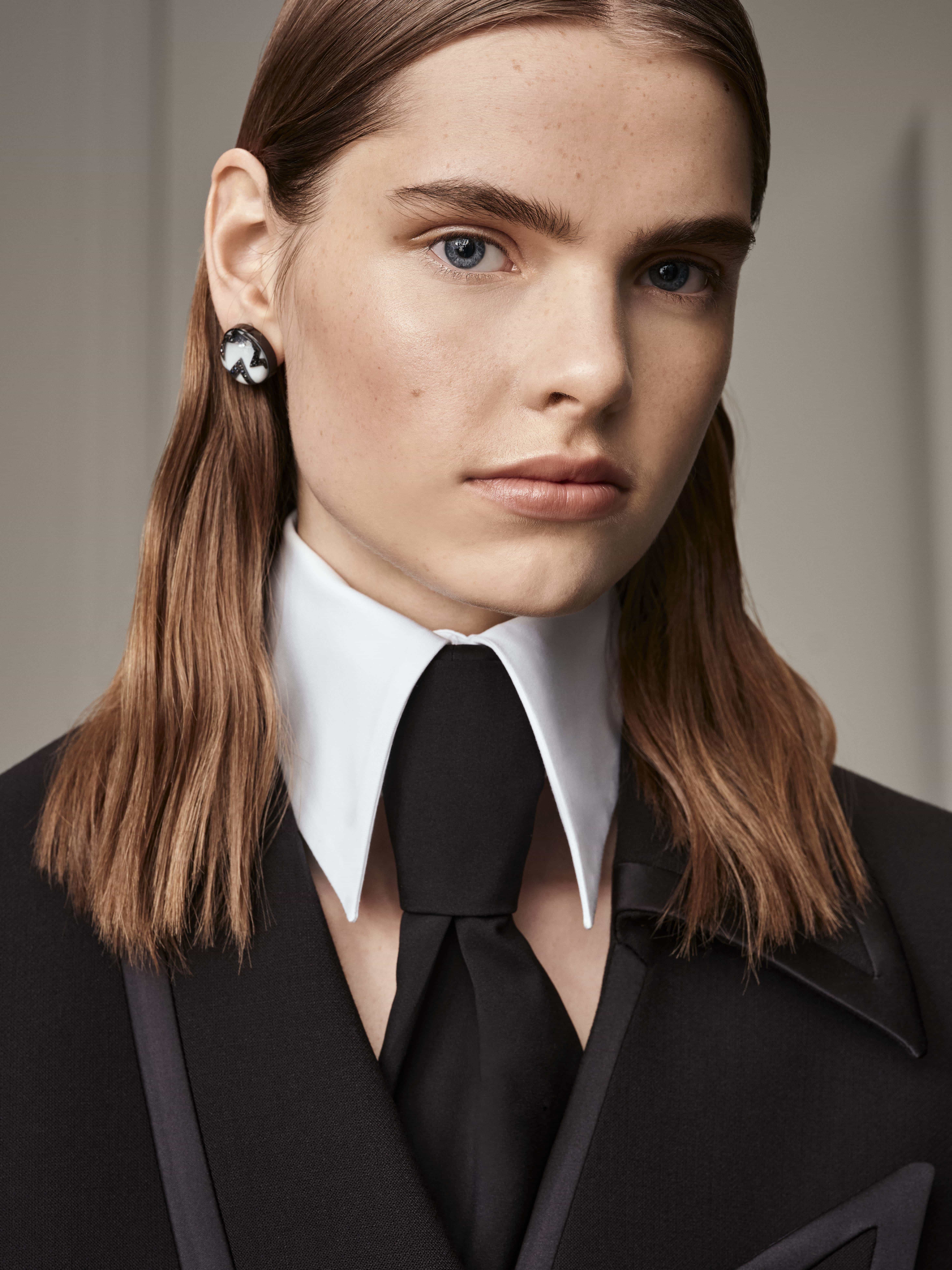 Kravata, KARL LAGERFELD, prodává Vermont.cz Kravata, KARL LAGERFELD, prodává Vermont.cz