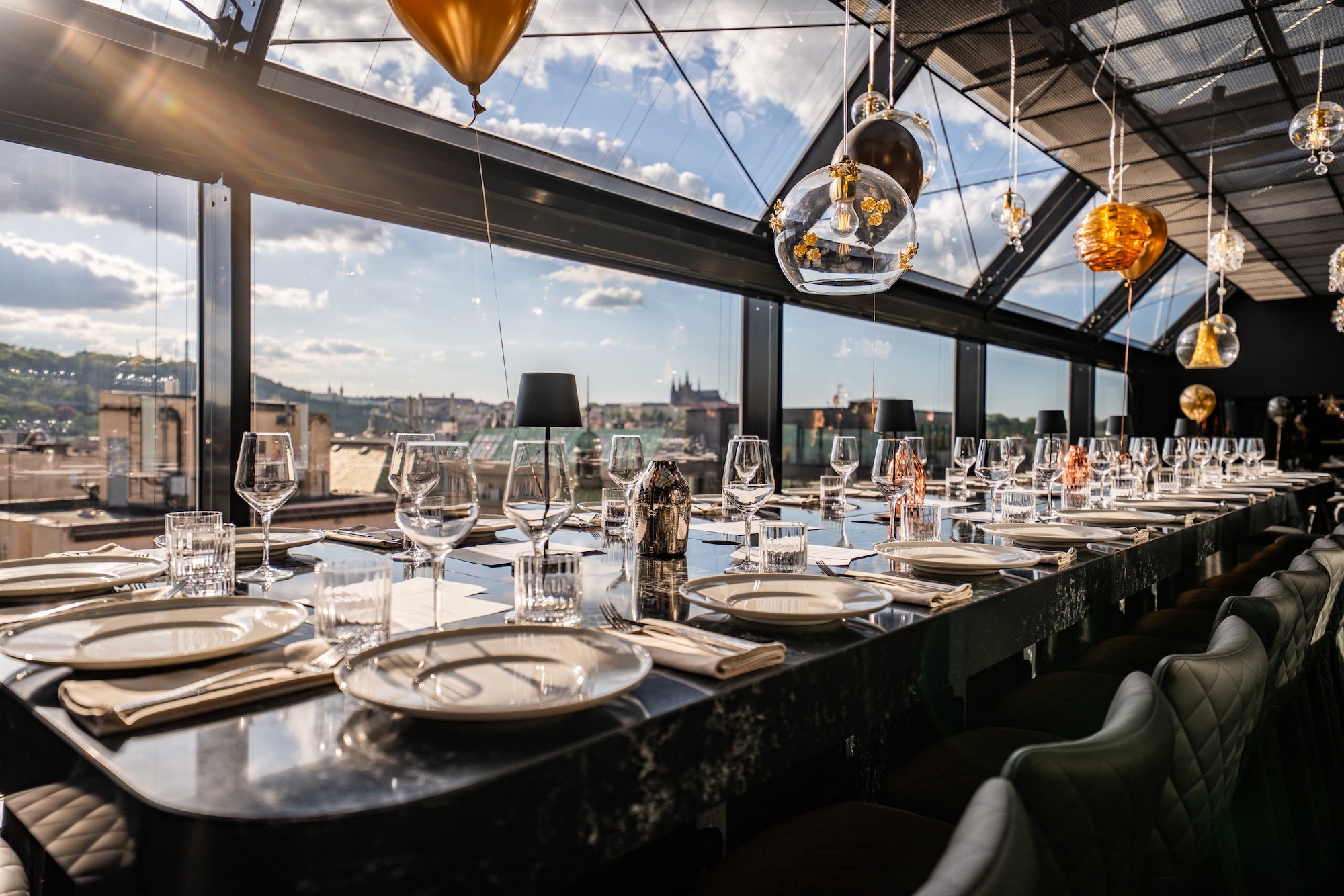 Nejlepší degustační menu v Praze a okolí. Tipy na restaurace pro léto 2026