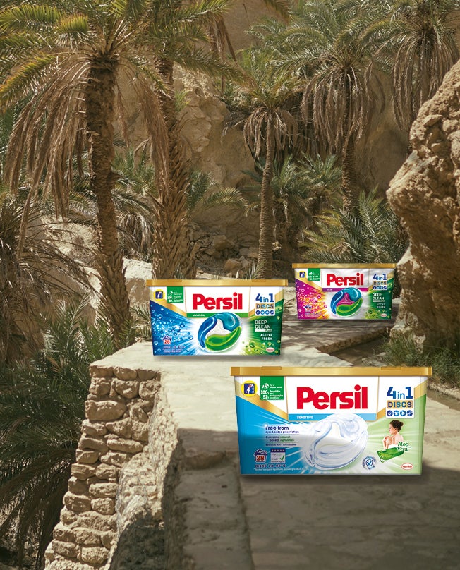 Mnohaletý vědecký výzkum a vývoj umožňuje značce Persil vytvářet prací přípravky, díky nimž dosáhnete vysoké čistoty, účinnosti praní a zároveň budete  o tkaniny pečovat. Šetrné jsou také k planetě – složení tekutého pracího prostředku obsahuje 92 % biologicky rozložitelných složek, je účinné i při nízkých teplotách, což pomáhá šetřit energii, a prací kapsle jsou navíc dodávány ve 100% recyklovatelné krabici. Souvisí s organickými složkami podle OECD 301/302. **Po odstranění obalu.