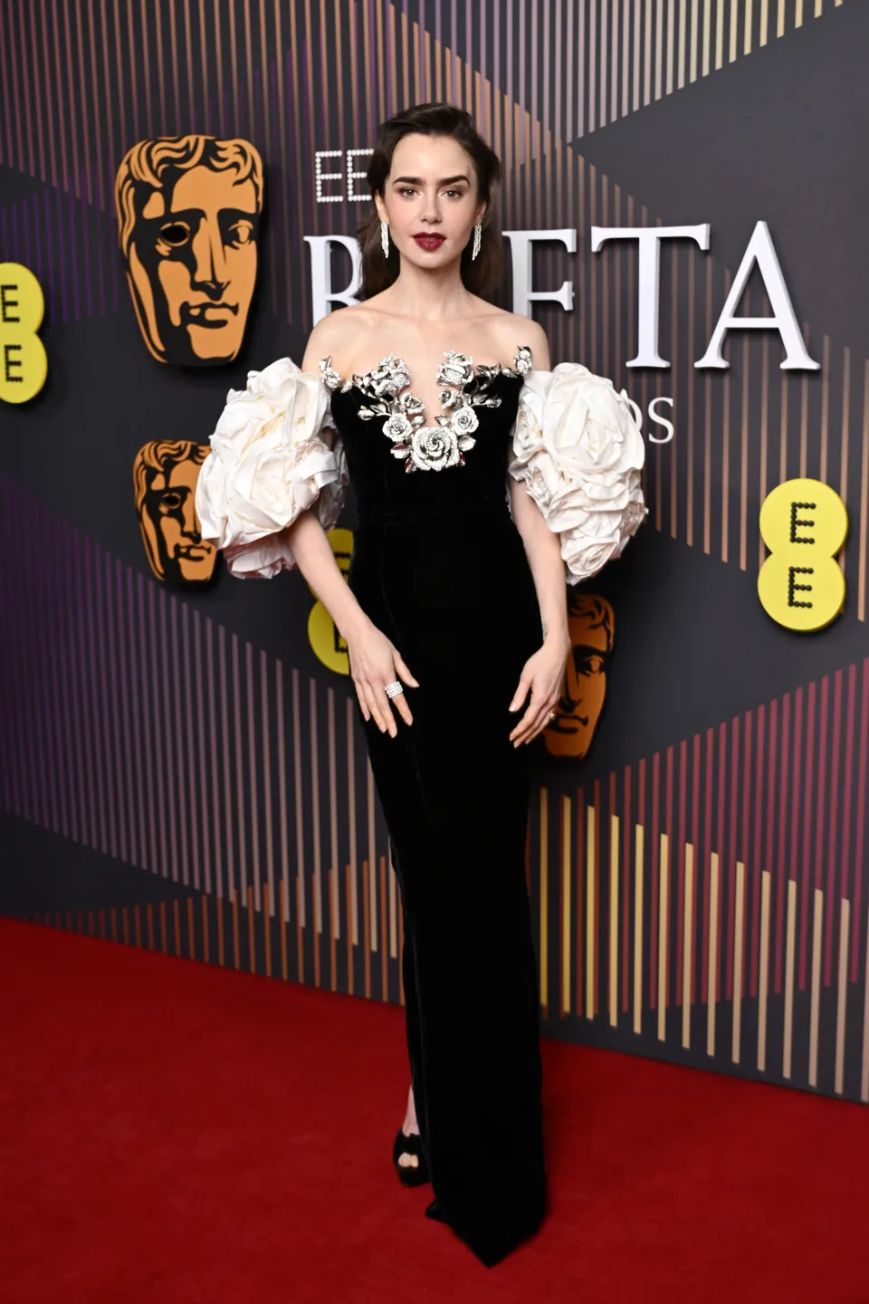 Lily Collins na předávání cen BAFTA 2024