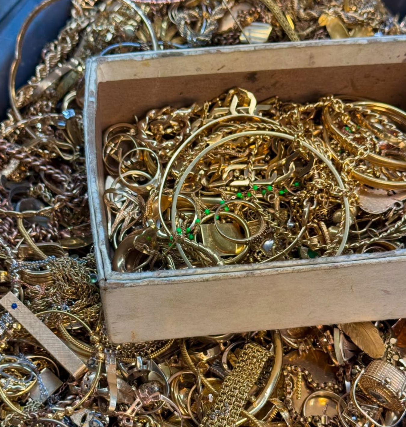 Je tady nová éra zlaté horečky: Sběratelé jdou po vintage špercích