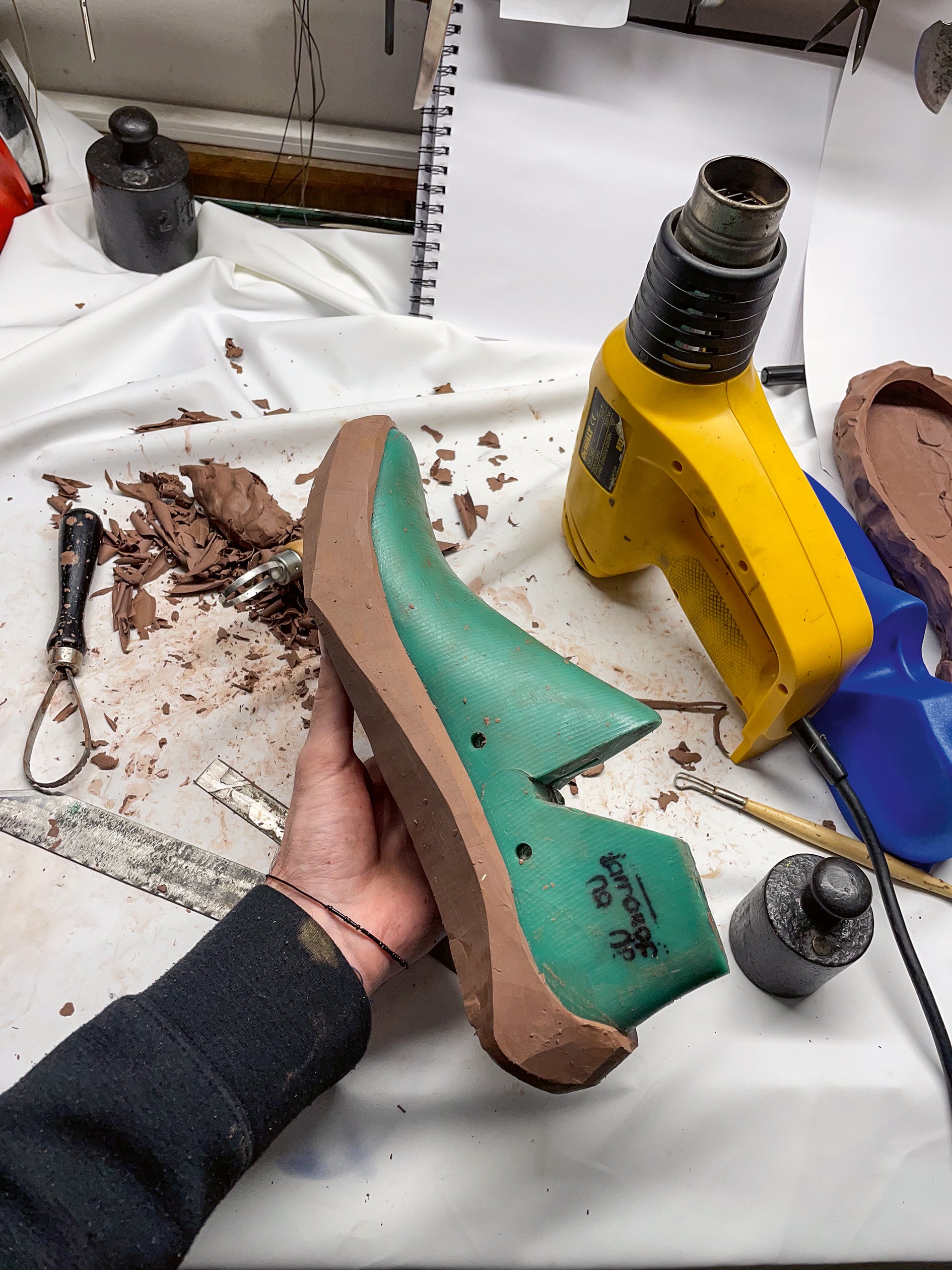 Vogue Nominee 2025: Arnošt Mikulička, jeho naslouchání přírodě a touha po propojení