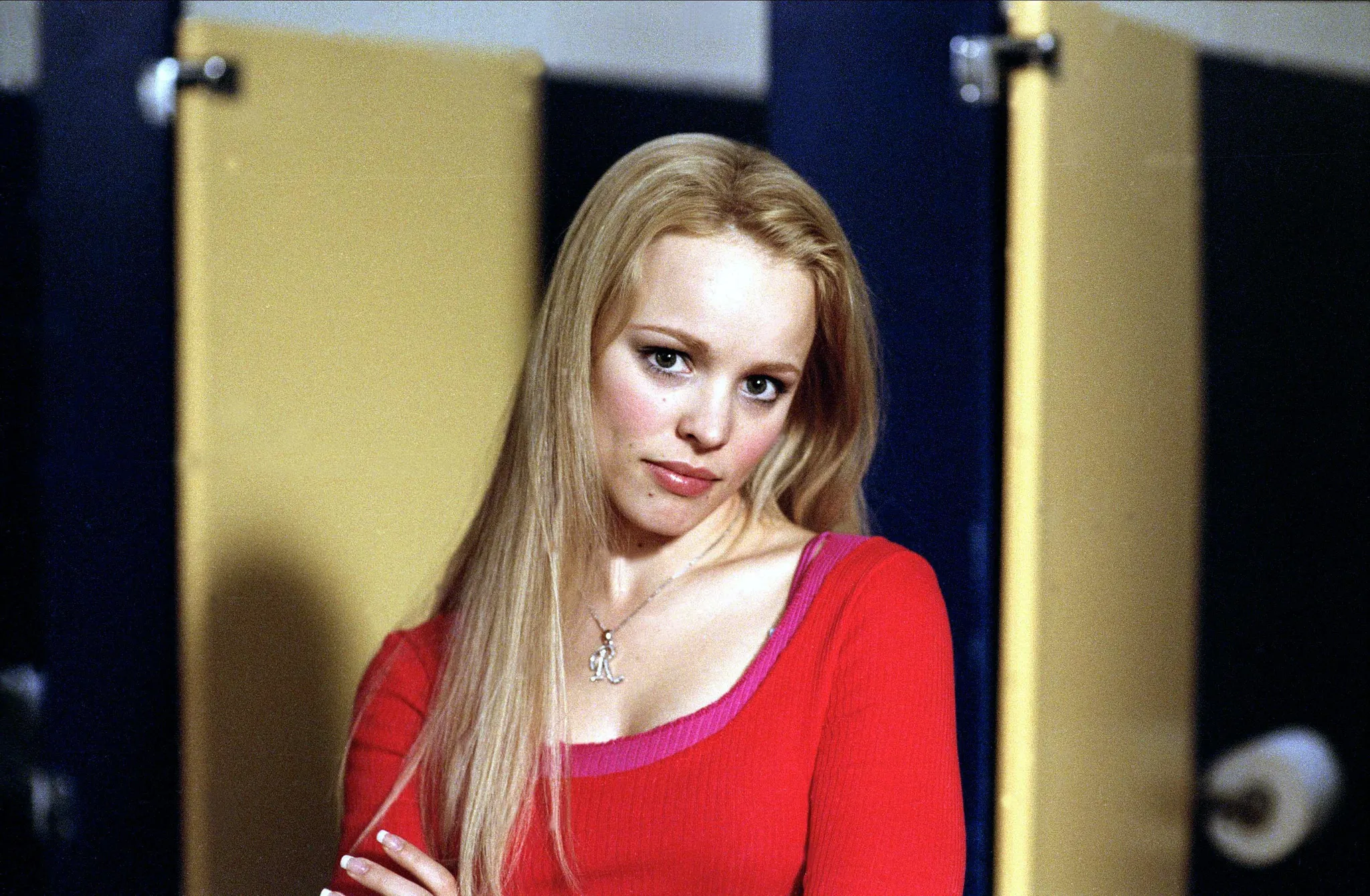 Rachel McAdams ve filmu Protivný sprostý holky