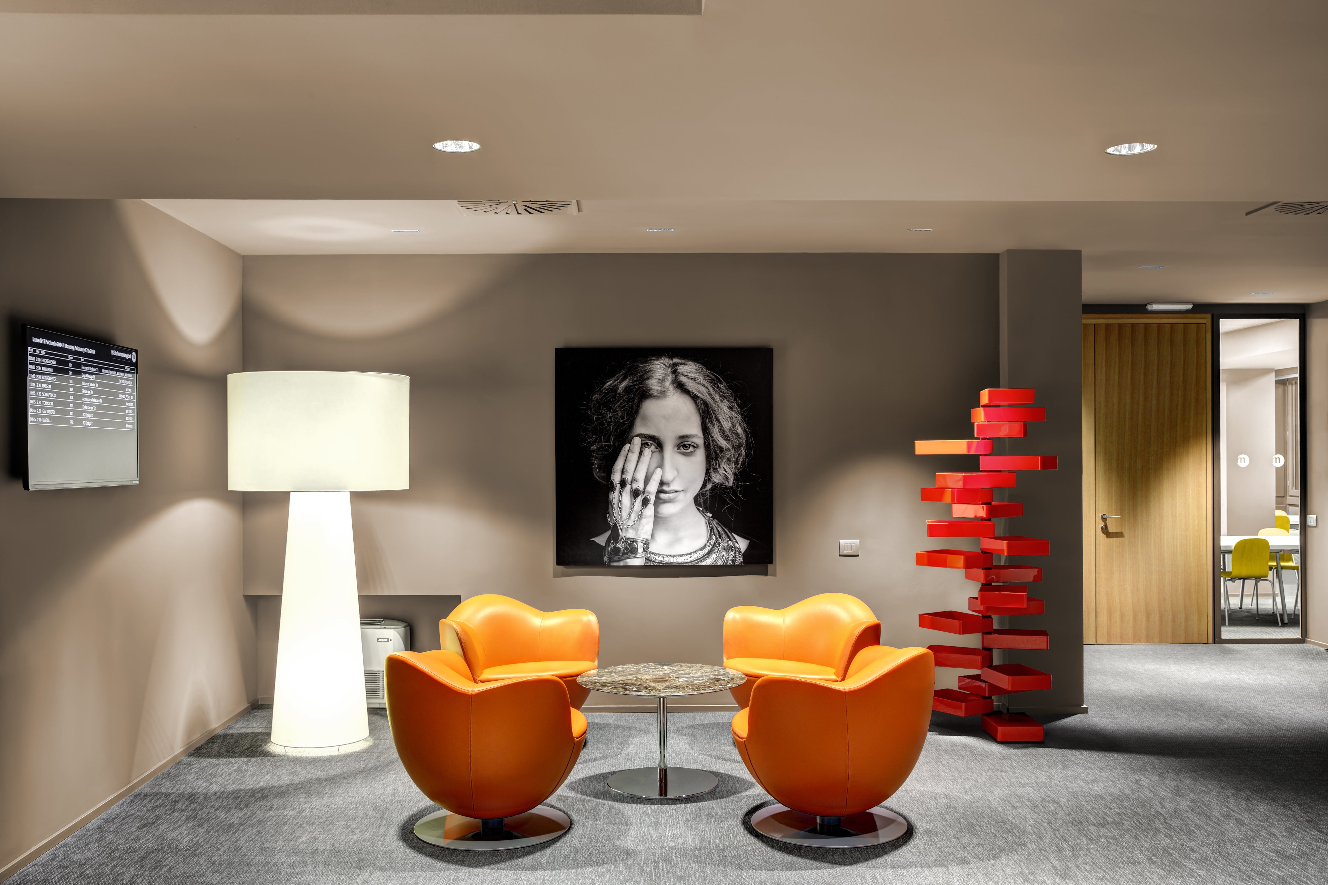 Istituto Marangoni: milánský design kampus, foyer Istituto Marangoni: milánský design kampus, foyer