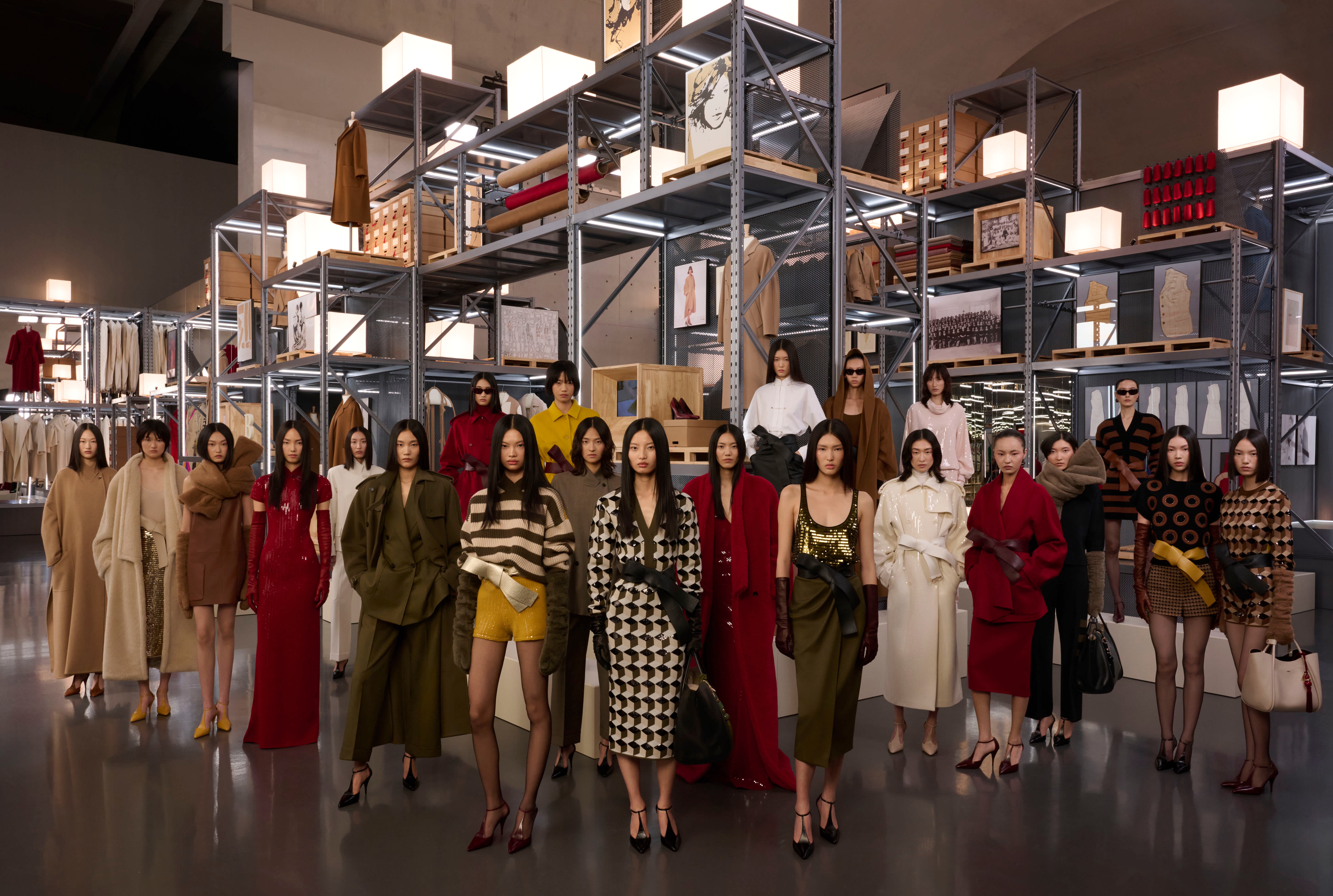 Přehlídka Max Mara Resort 2027 v Šanghaji ukázala modernistickou tvář značky