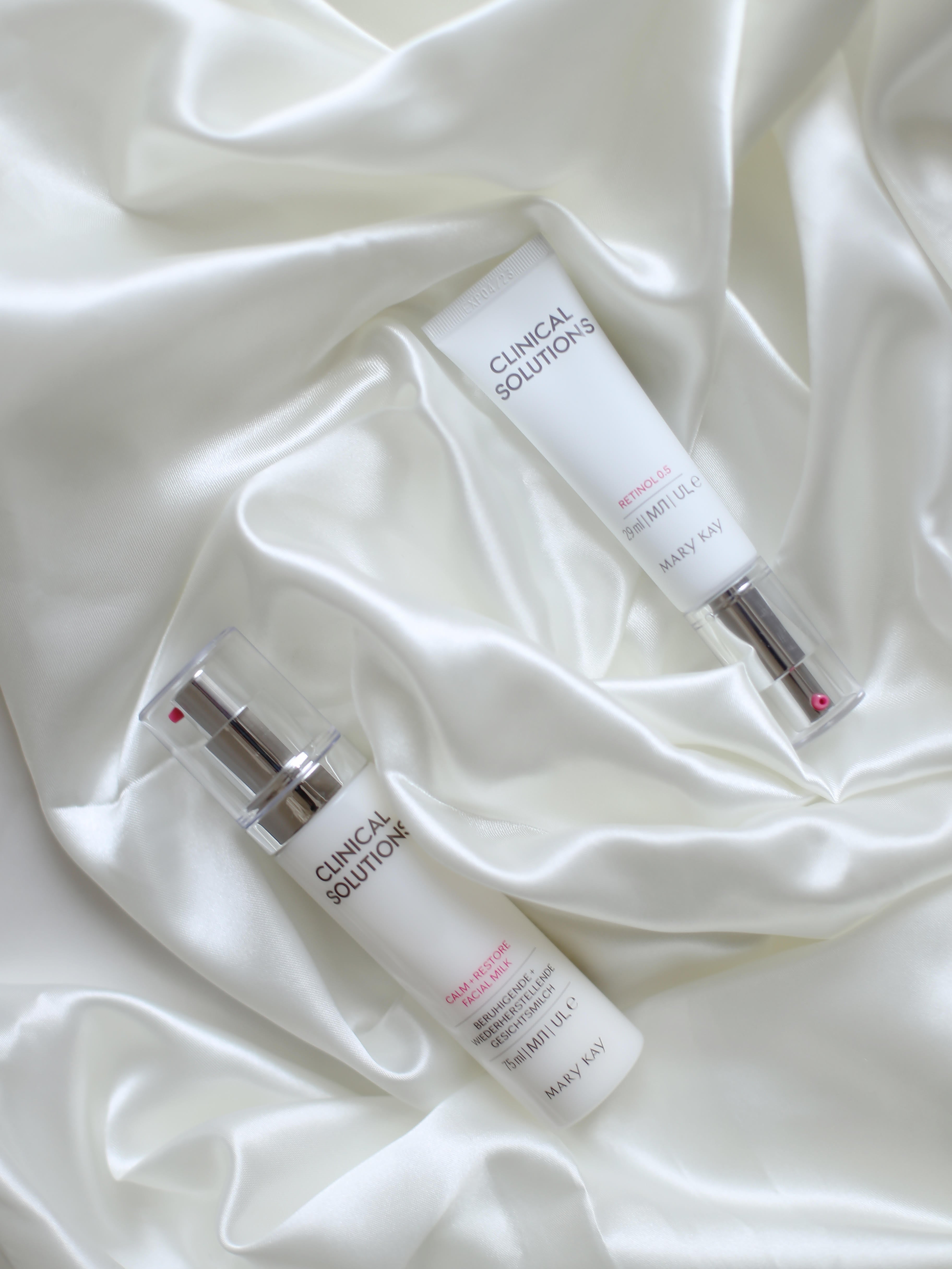 Sada s retinolovým sérem a zklidňujícím mlékem Clinical Solutions®, MARY KAY, prodává Mary Kay, 3190 Kč