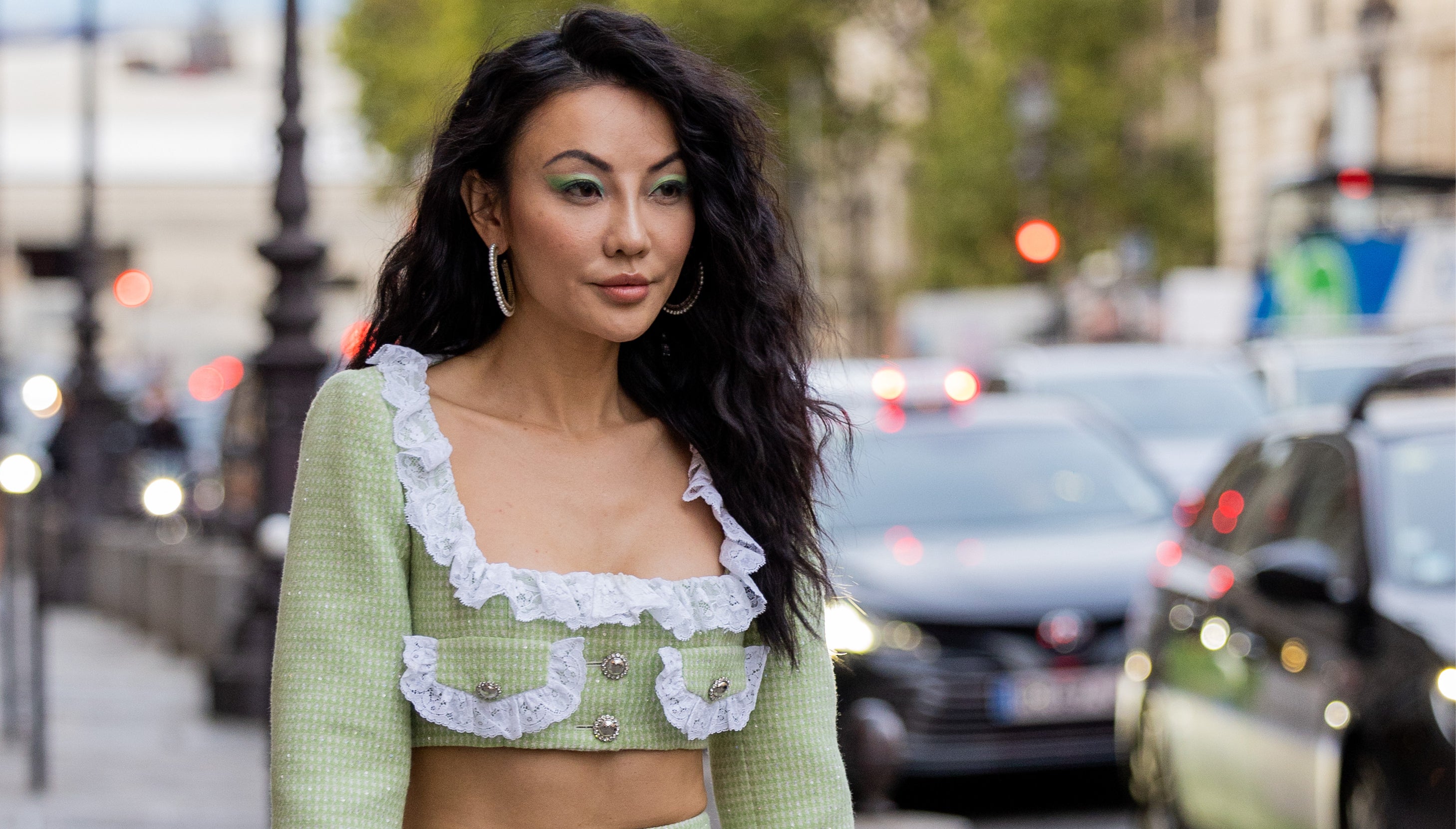 Matcha latté make-up: Virální trend pro rozzářené oči babího léta