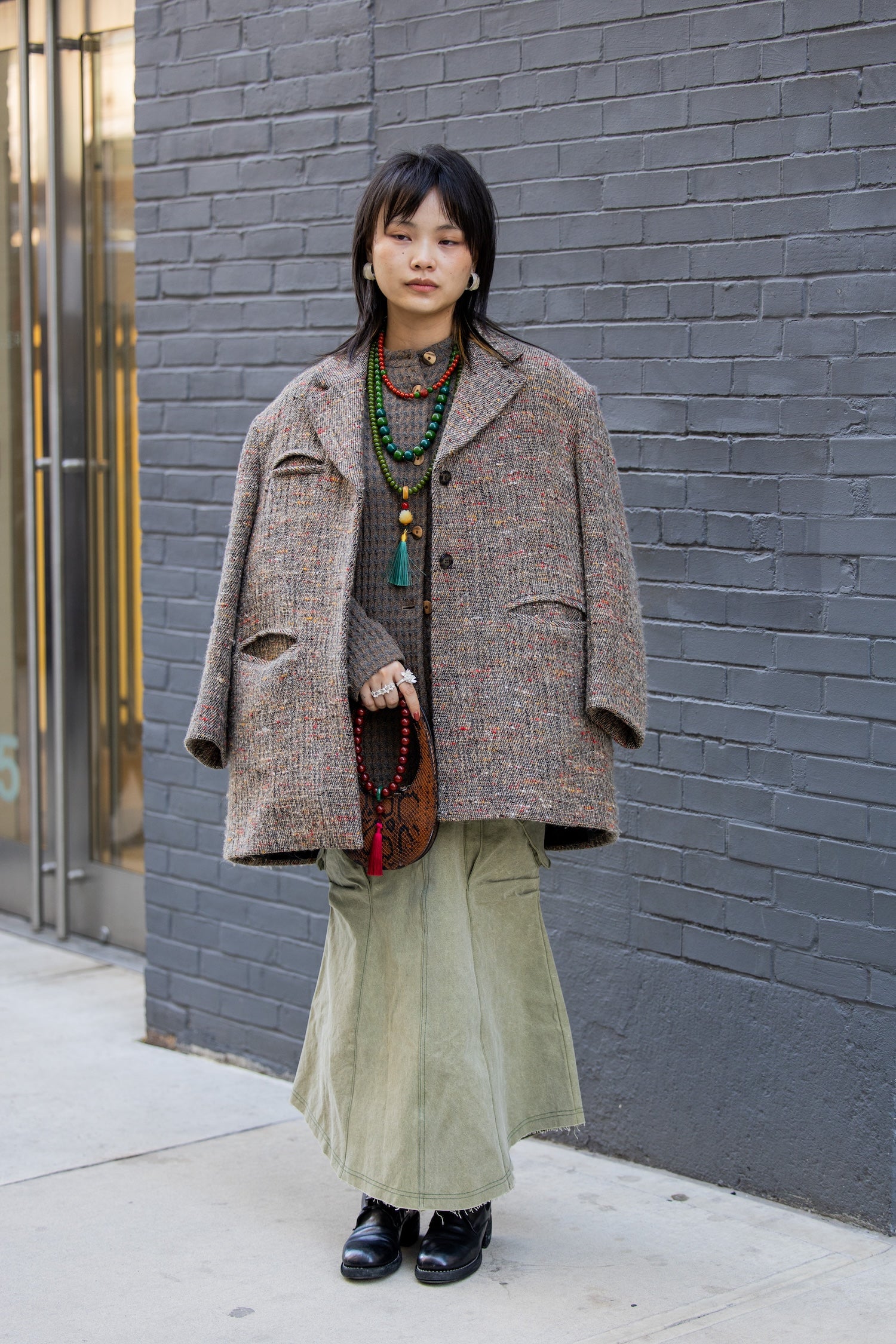 Jak nosit džínovou sukni v zimě