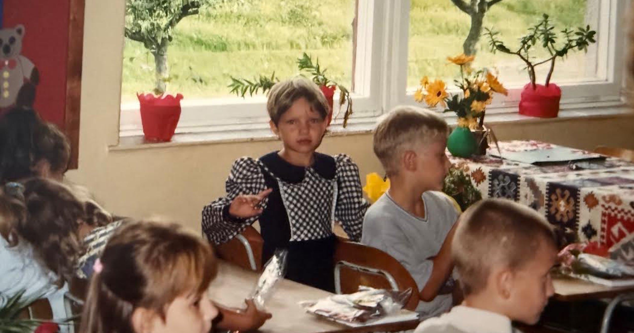 Poznáte, kdo jsou tyto holčičky? První školní den očima českých supermodelek