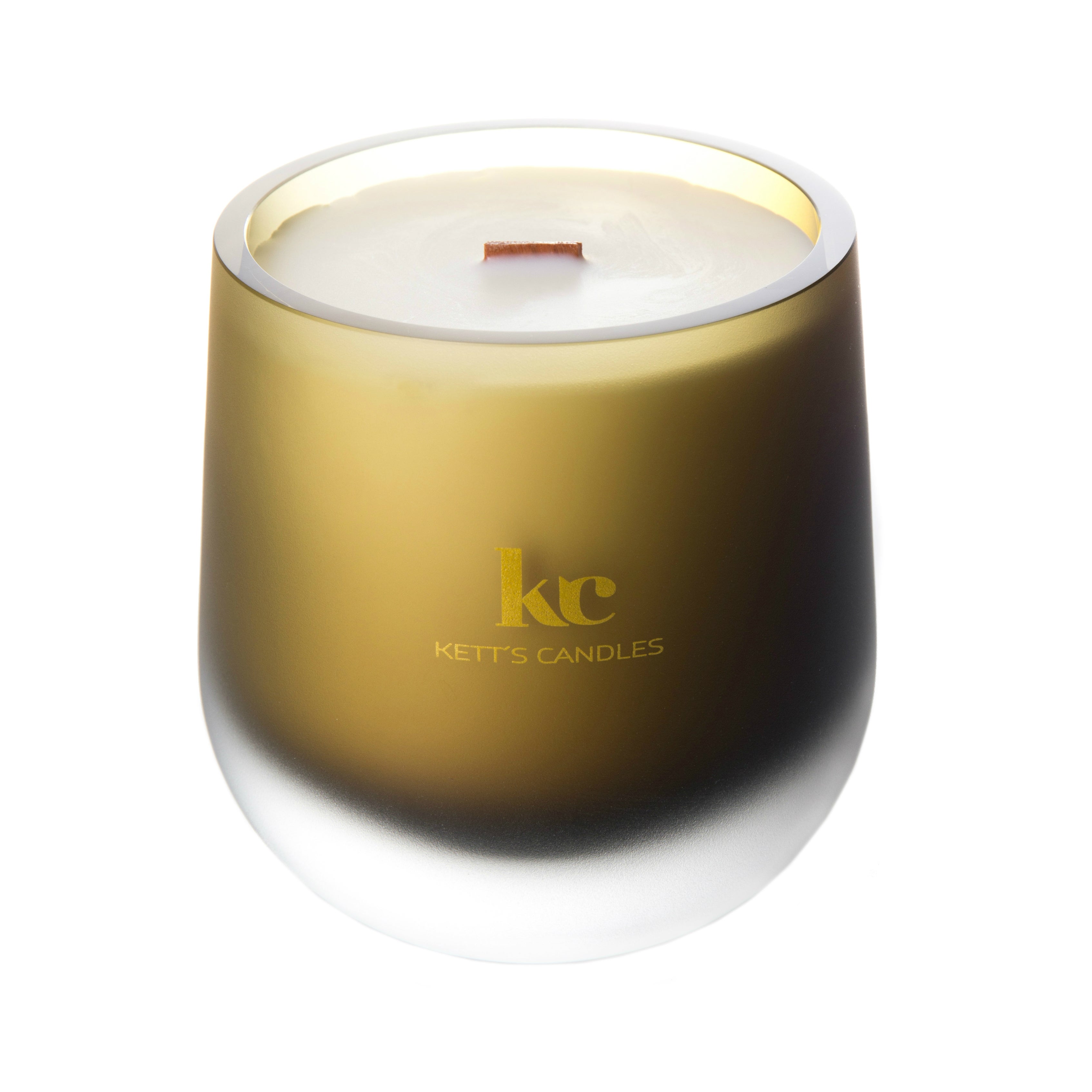 Vonná svíce Asian Amber, Kett's Candles (prodává Kett's Candles), 300 g za 1850 Kč Autor: archiv Kett's Candles