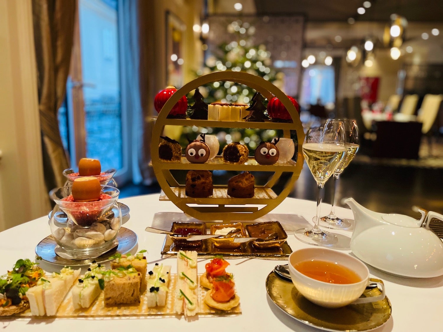Afternoon Tea ve Four Seasons