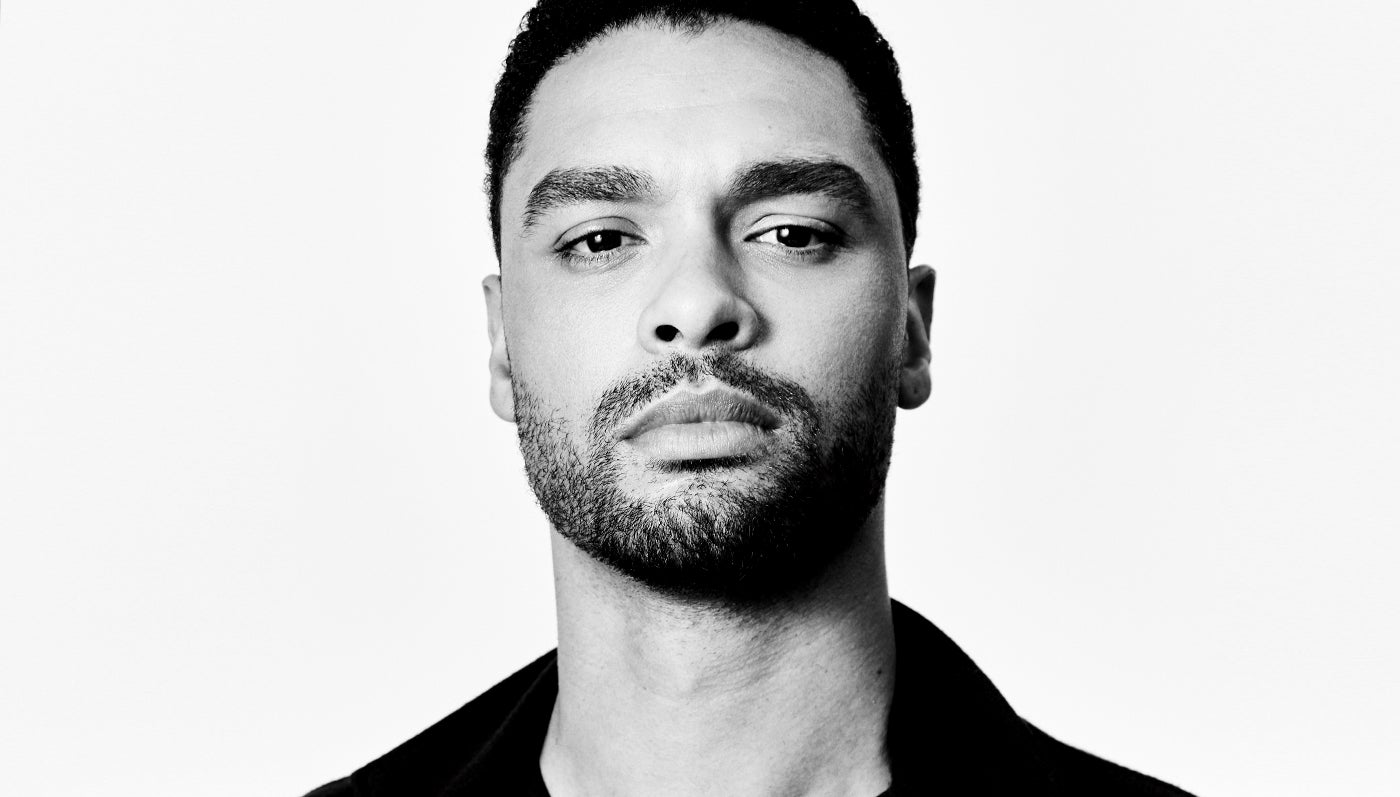 Regé-Jean Page o nové vůni, která přepisuje kódy mužnosti