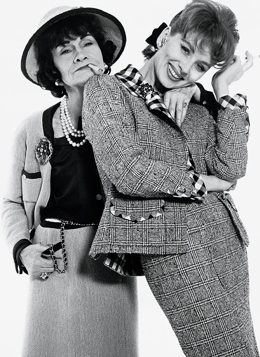 Gabrielle Chanel a Suzy Parker na fotce Richarda Avedona z ledna 1959