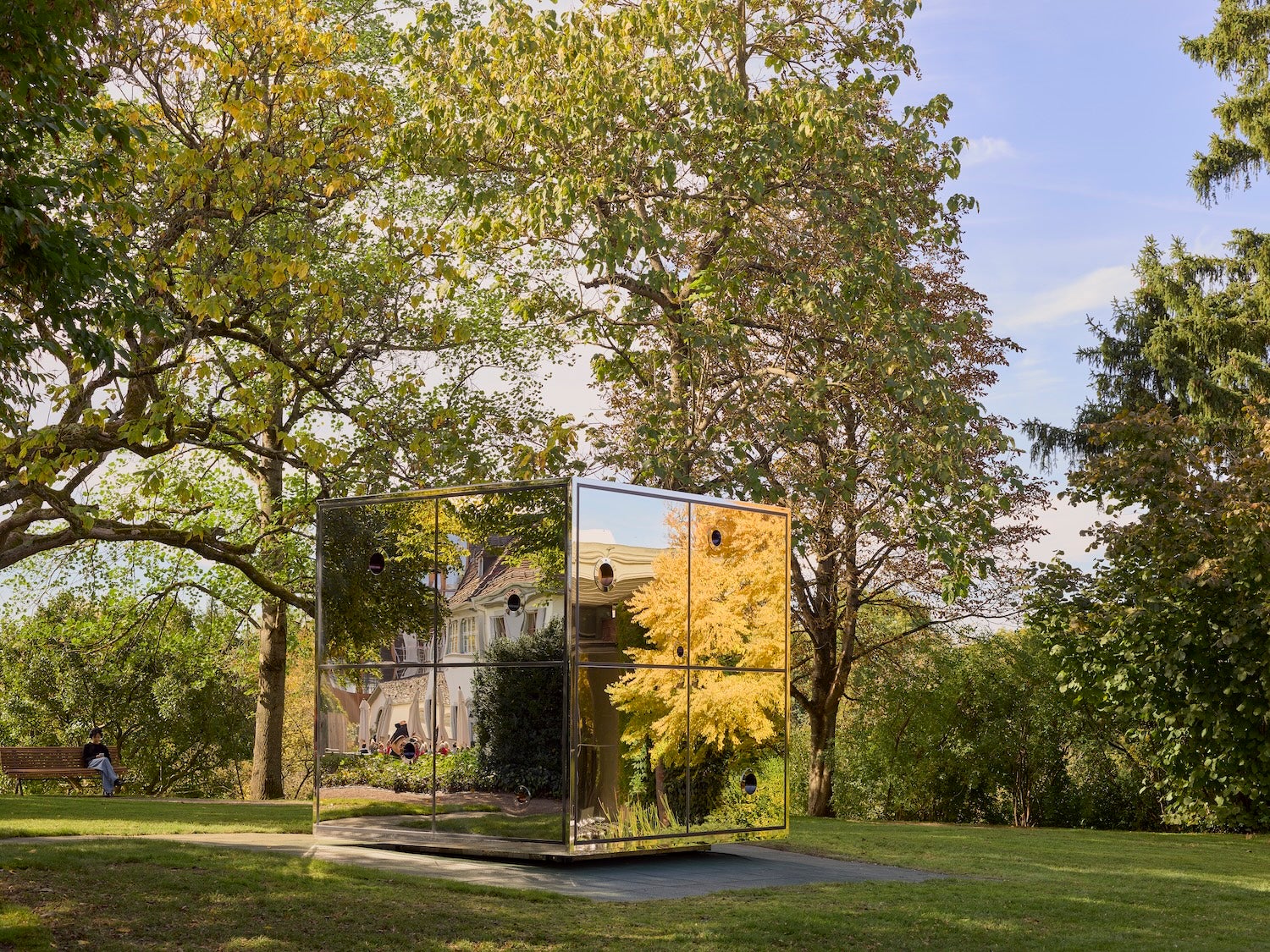 Infinity Mirrored Room – Illusion Inside the Heart, Fondation Beyeler, Riehen/Basel, 2025, Yayoi Kusama