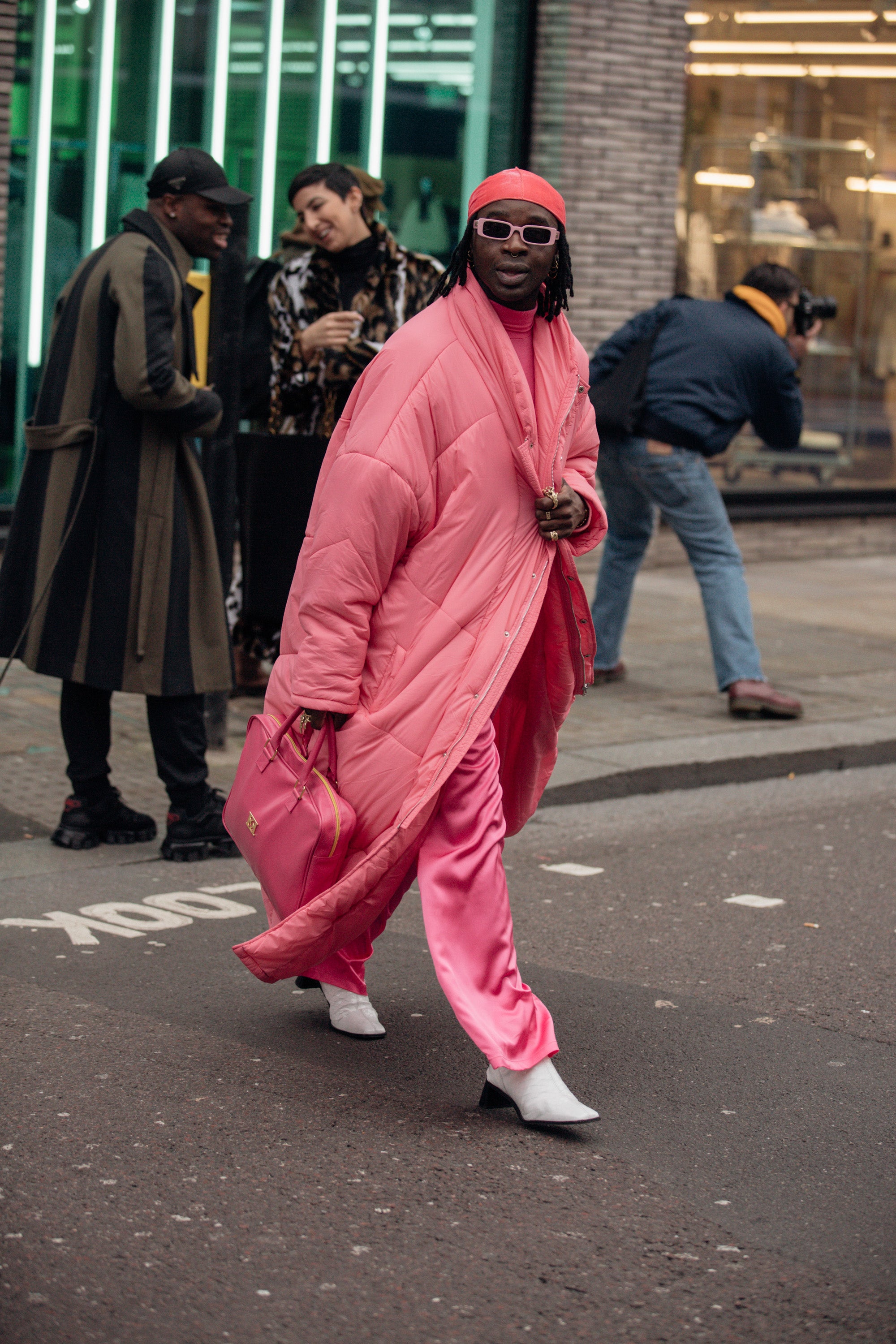 Autor: Jonathan Daniel Pryce