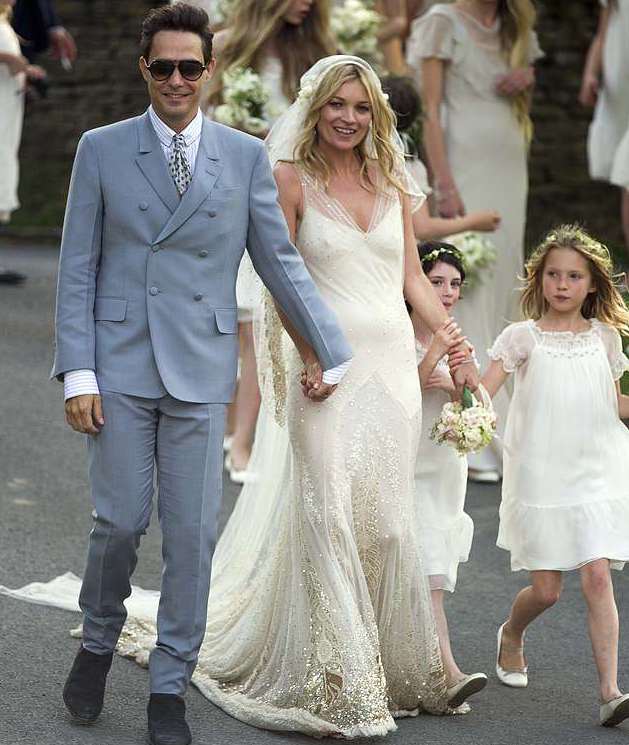 Jamie Hince, Kate Moss a Lila Grace, srpen 2011