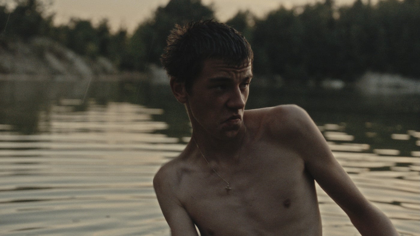 Nahoře nebe, v dolině já