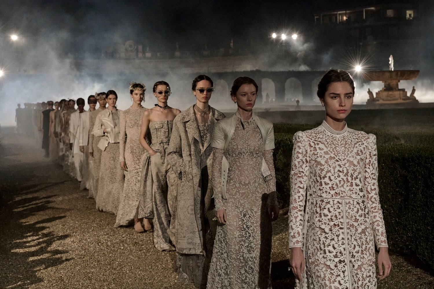Dior Cruise 2026: Maria Grazia Chiuri vzdala hold věčnému městu 