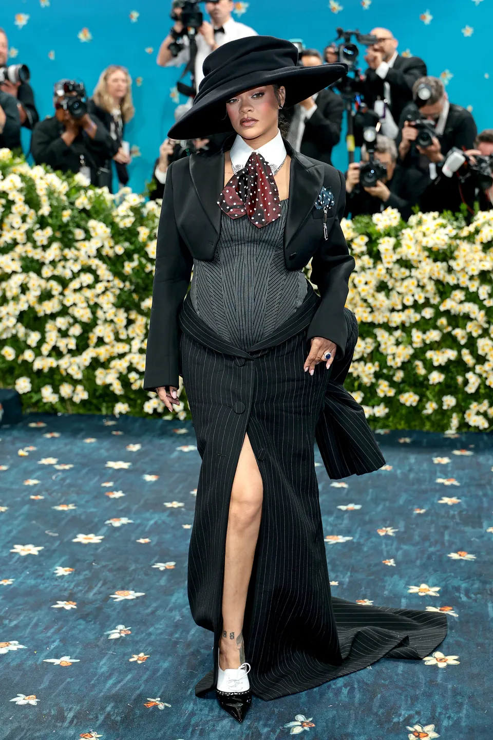 Met Gala 2025: Rihanna v kreaci Marc Jacobs