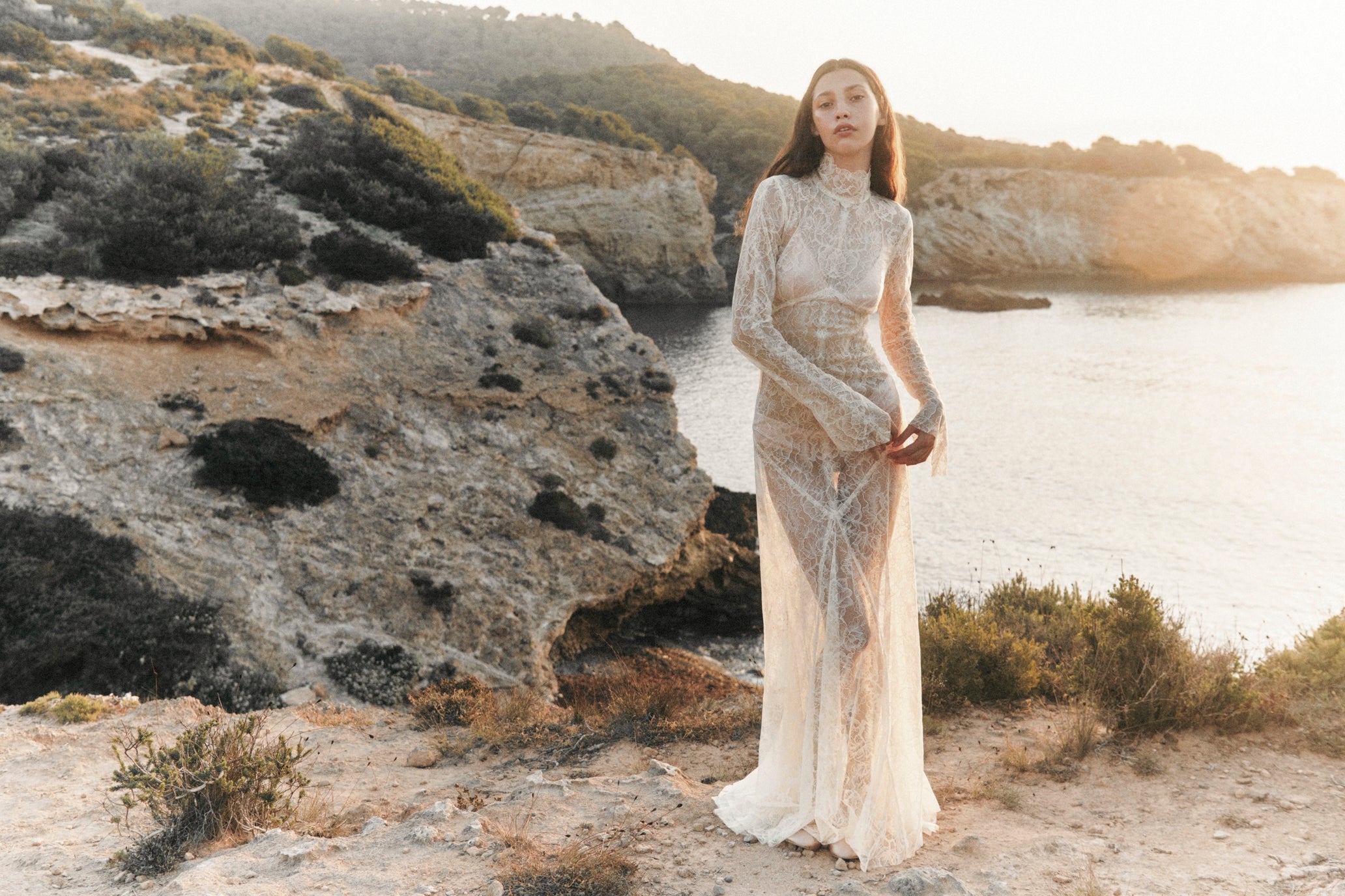 Od bohémské elegance po udržitelný luxus: 6 kolekcí svatebních šatů pro váš nezapomenutelný den