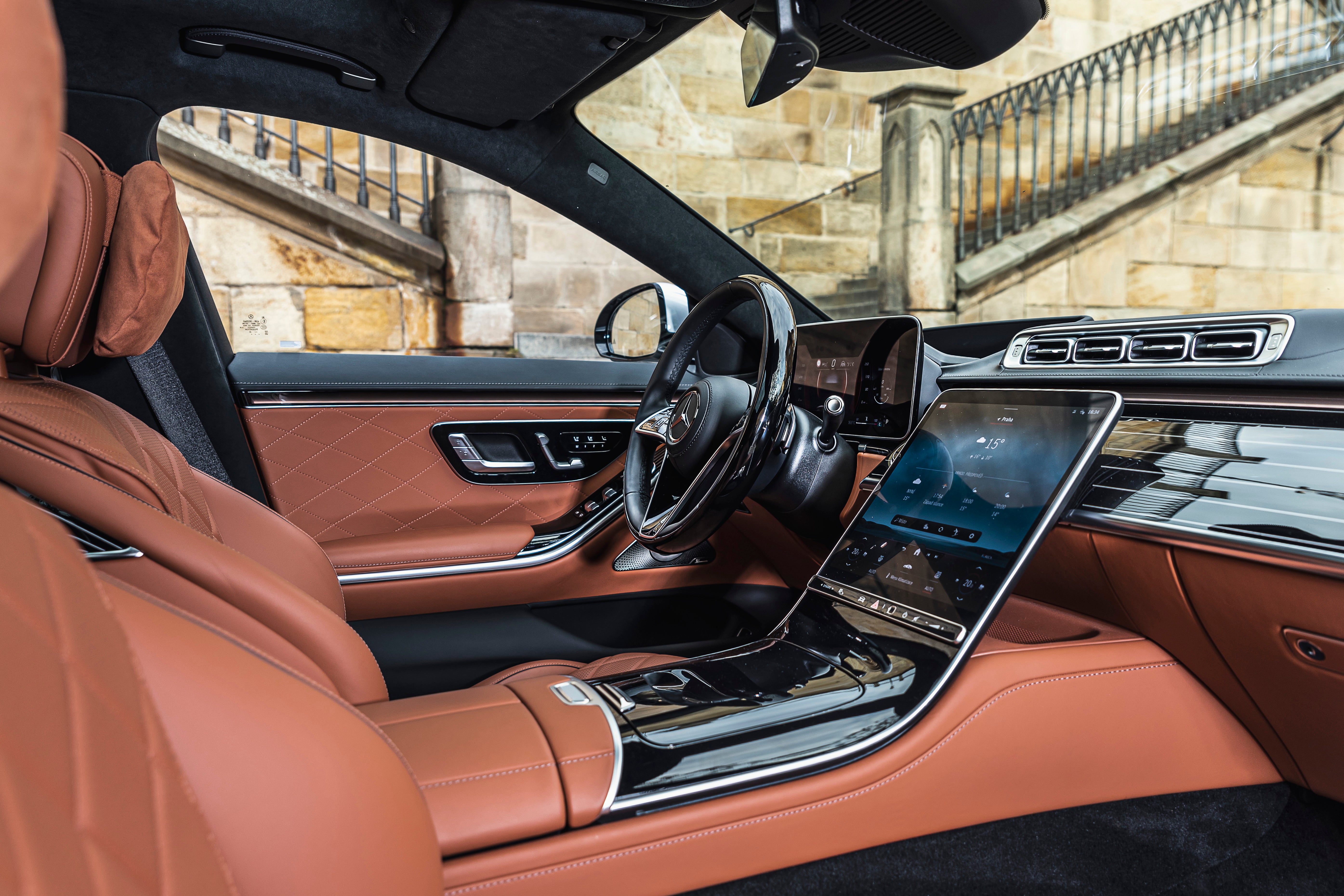 Autor: Mercedes-Benz Autor: Mercedes-Benz