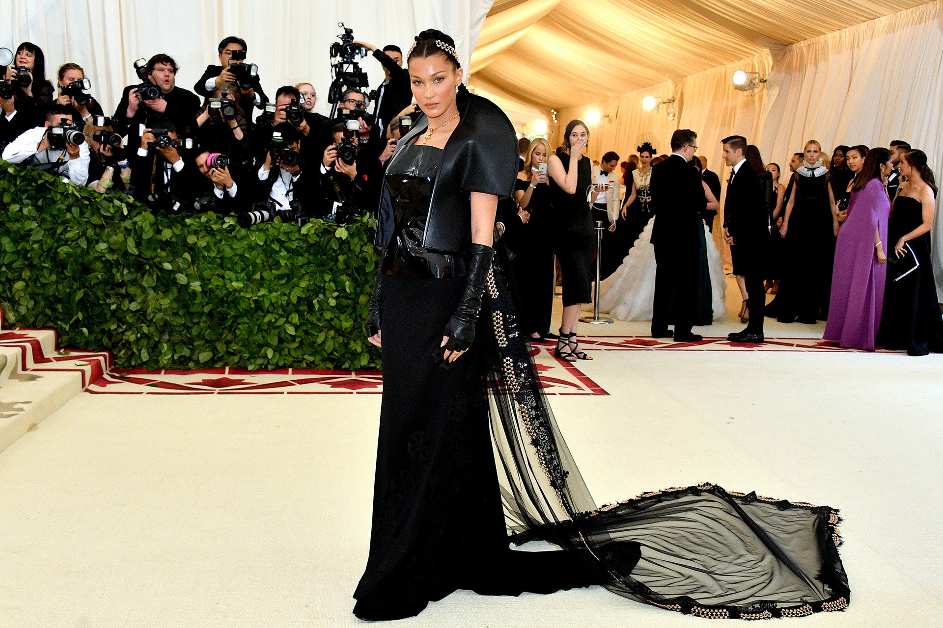 Bella Hadid na Met Gala 2018