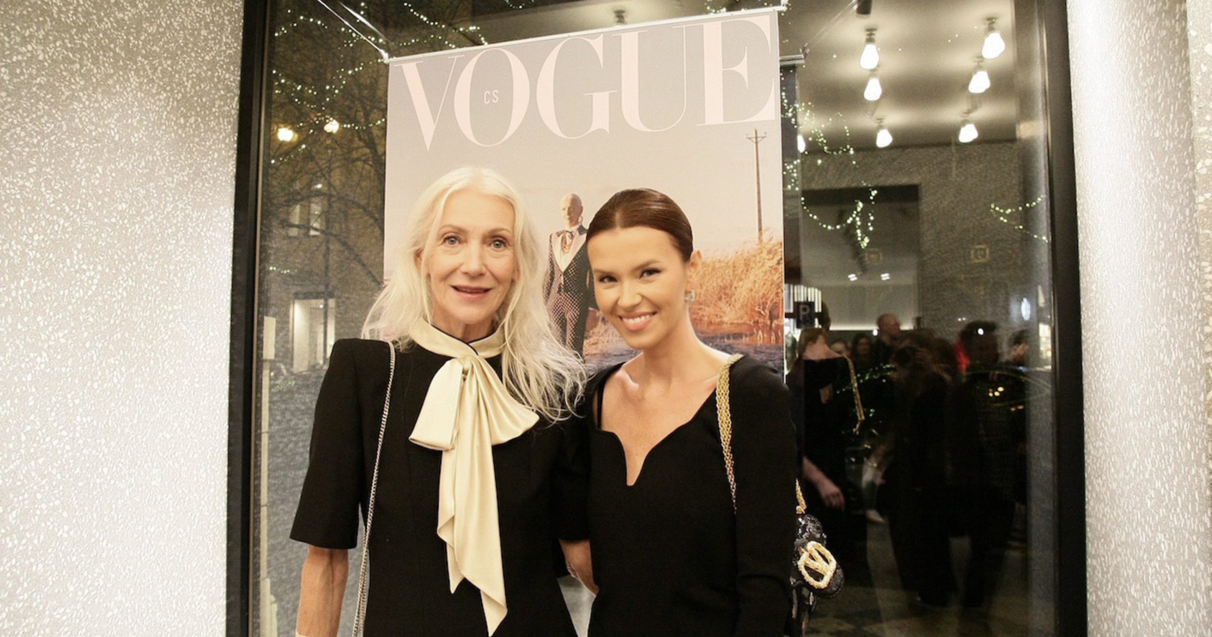 Odhalení lednové titulky Vogue s Hanou Janatou, hvězdou kampaně Valentino 