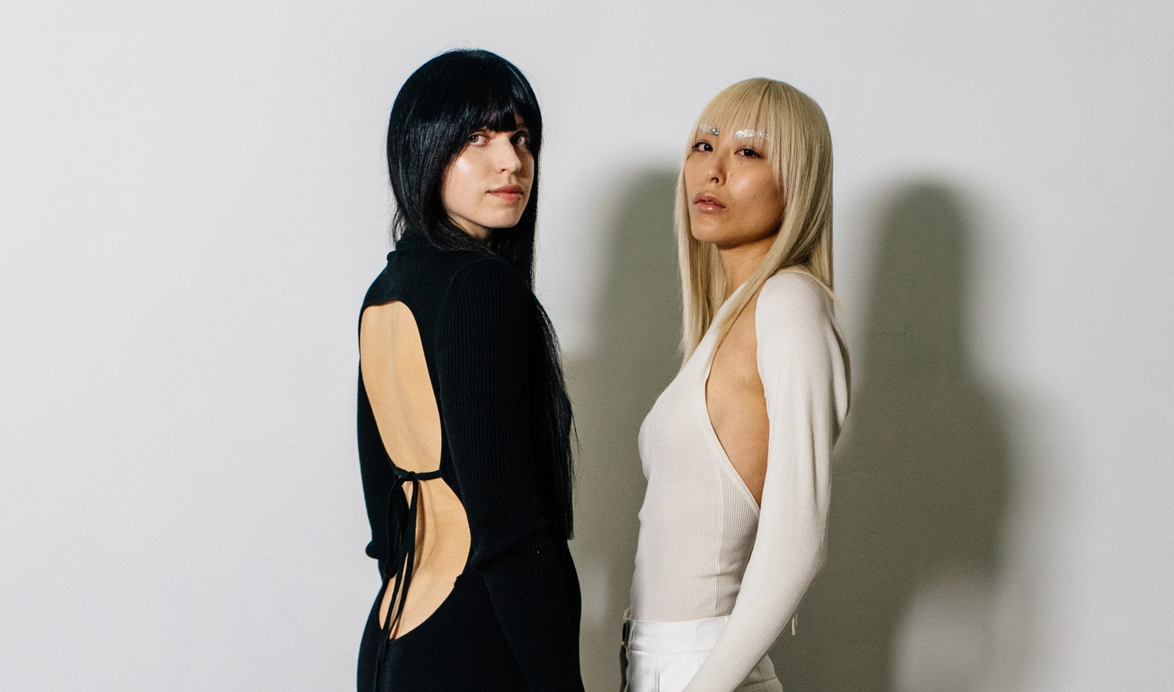 Peter Do ve své kolekci pro jaro/léto 2023 rozšiřuje hranice krejčovského řemesla