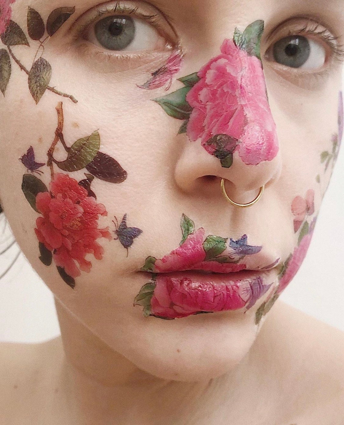 Autor: Eszter Magyar @makeupbrutalism