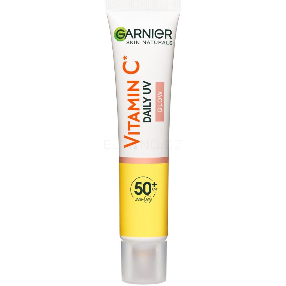 Rozjasňující emulze Vitamin C Daily UV Glow s SPF 50+, GARNIER, prodává DM.cz, 249 Kč