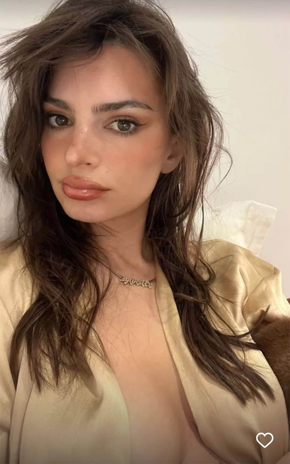 Emily Ratajkowski