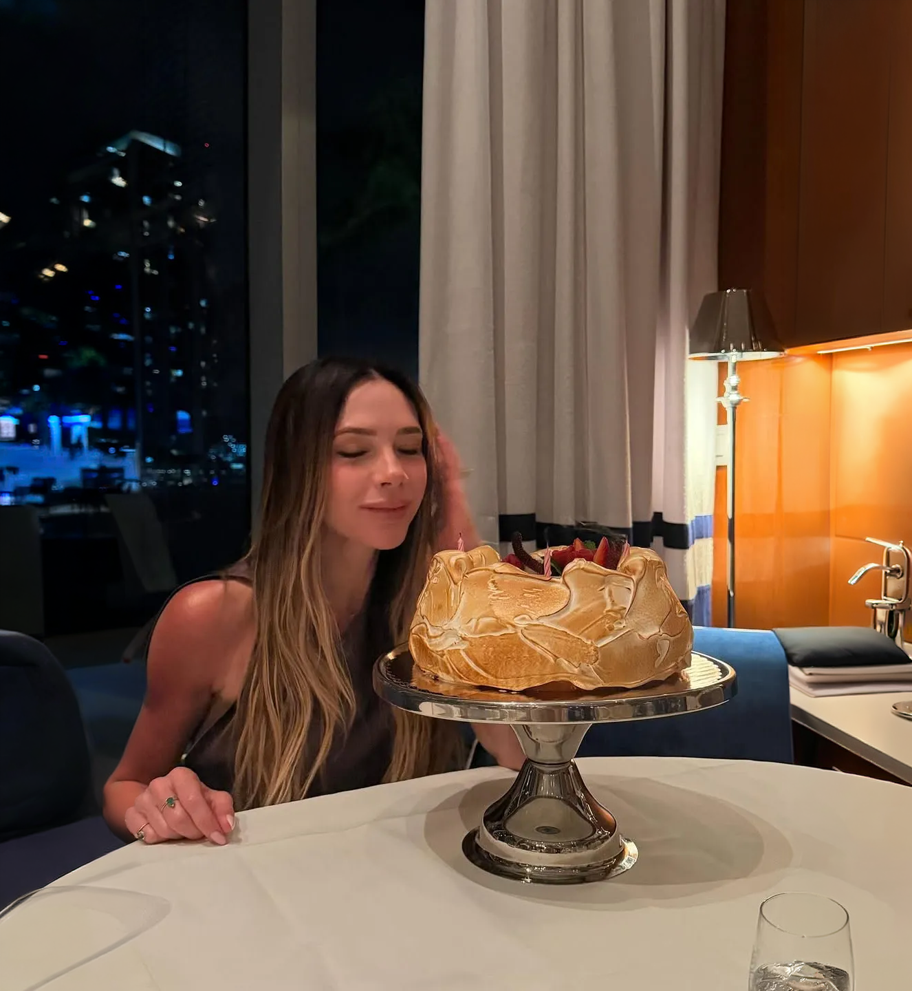 Nová barva vlasů Victorie Beckham je skvělou inspirací pro všechny, kdo se nechtějí barvit každý měsíc