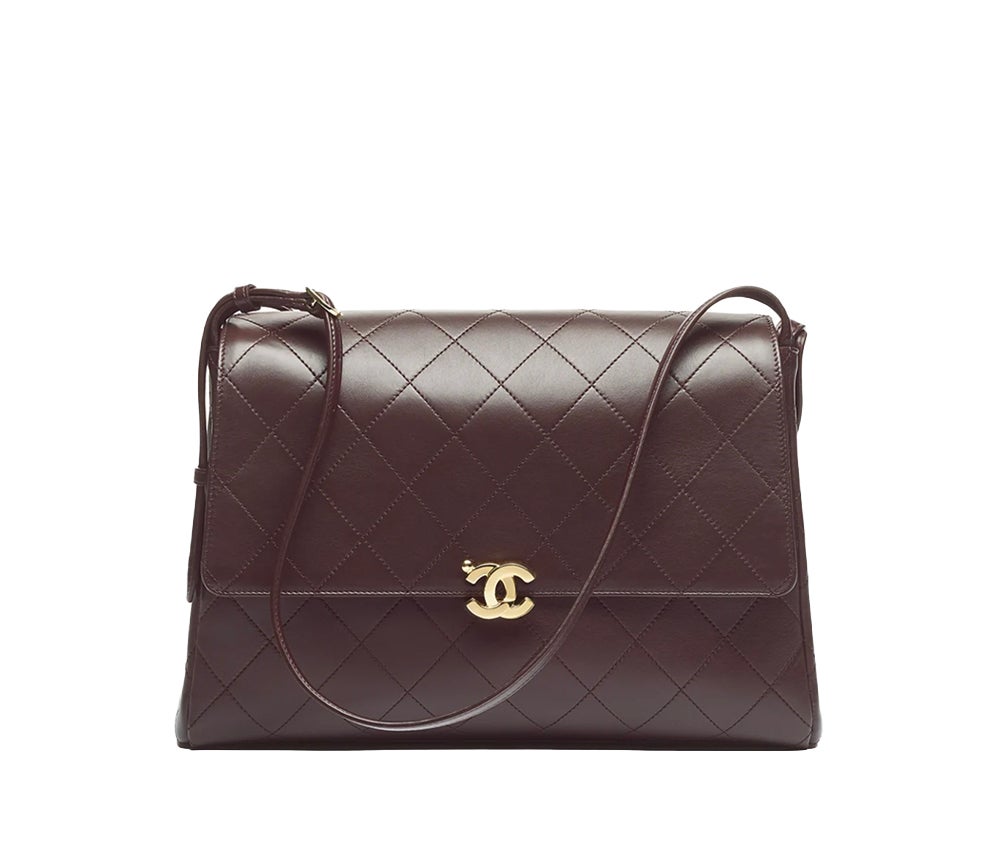 Maxikabelka s klopou, CHANEL, 198 900 Kč