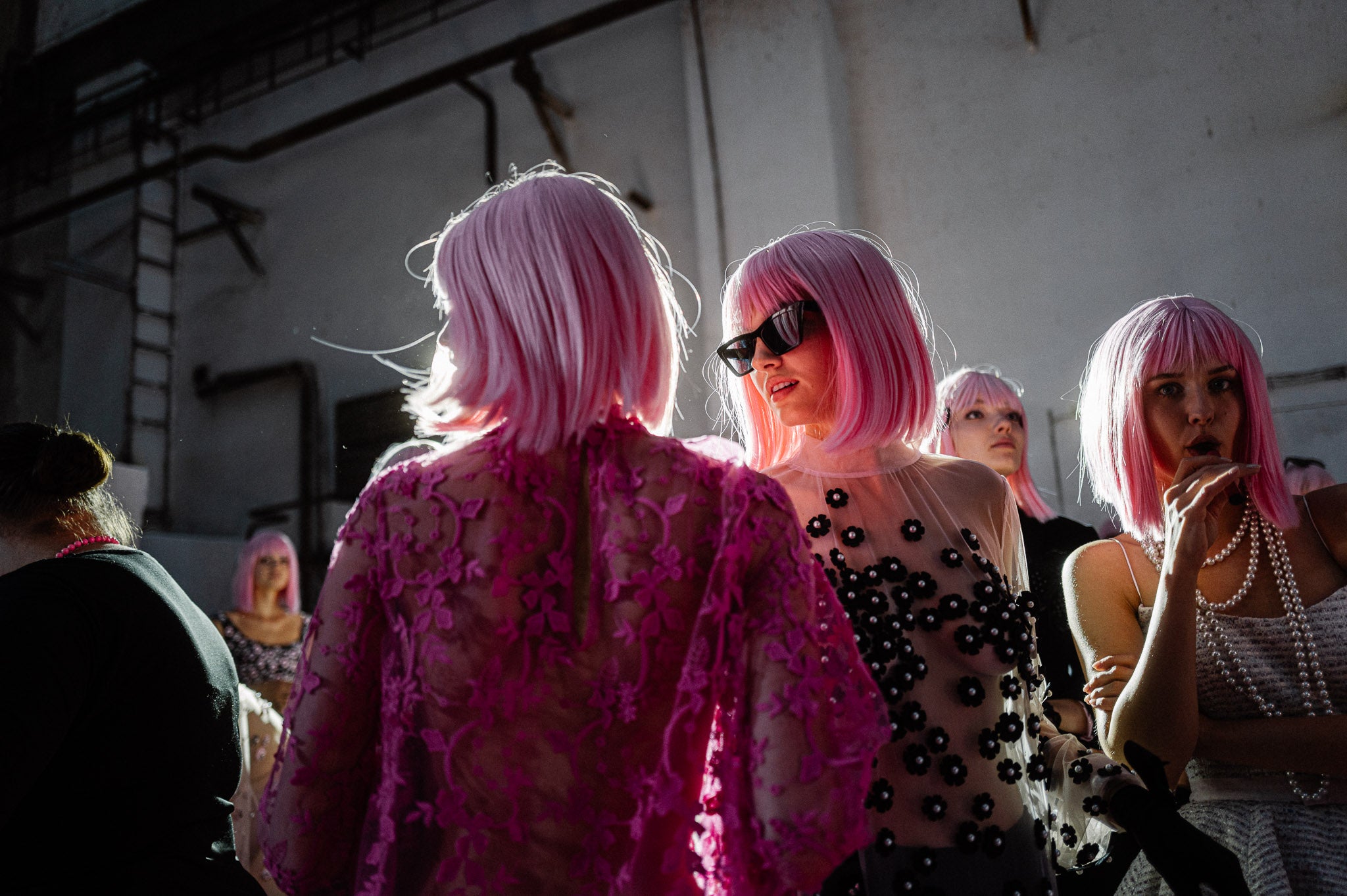 #VogueVerdict: Důslednost Vandy Jandy je stejně neskutečná jako její věrnost růžové 