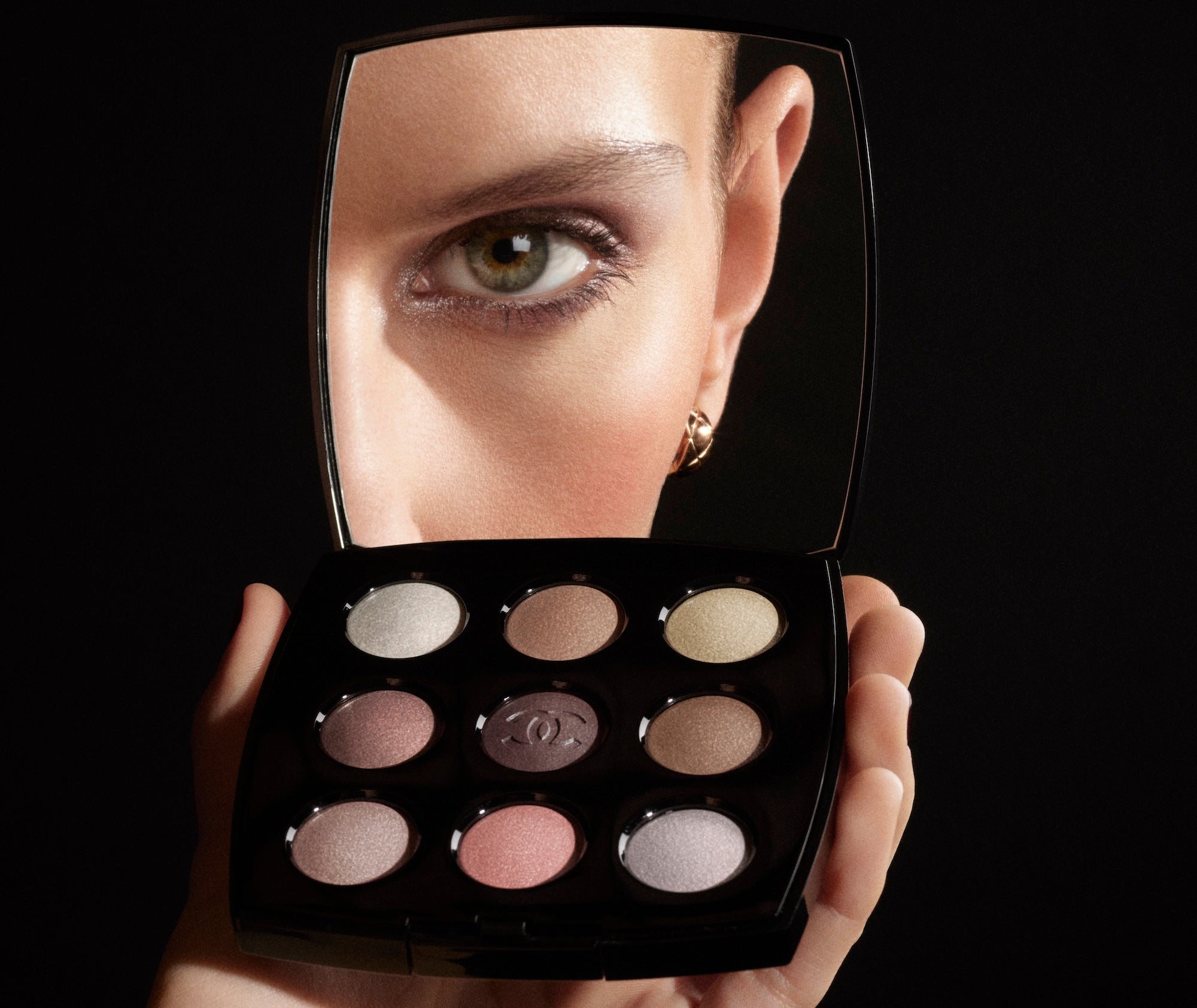 Chanel má novou šéfku make-upu. Stala se jí legendární make-up artistka Lucia Pieroni