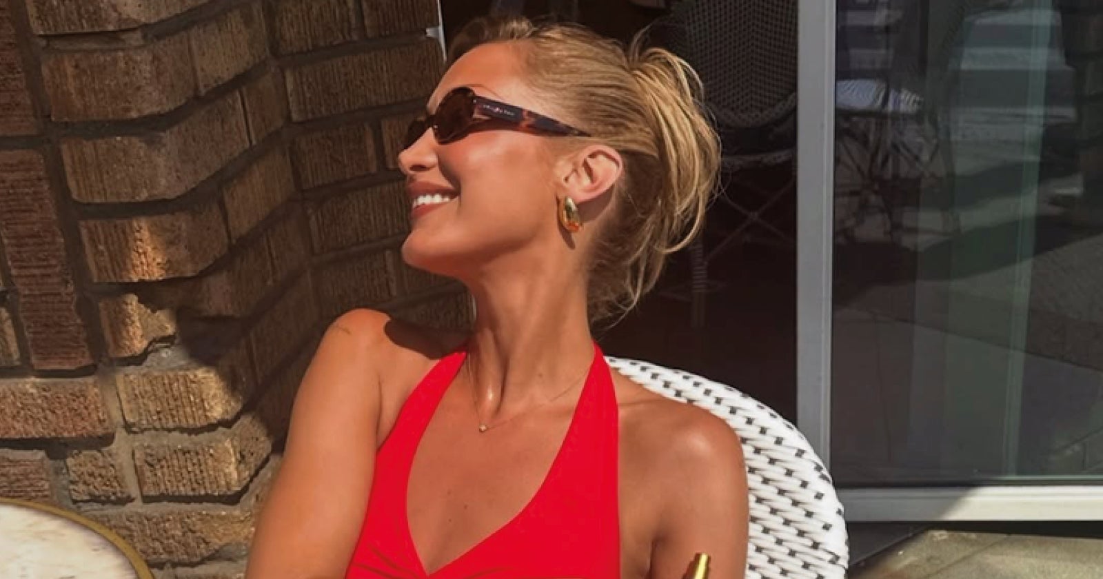 Nový look Belly Hadid: Když se Pobřežní hlídka potká s tomato girl summer