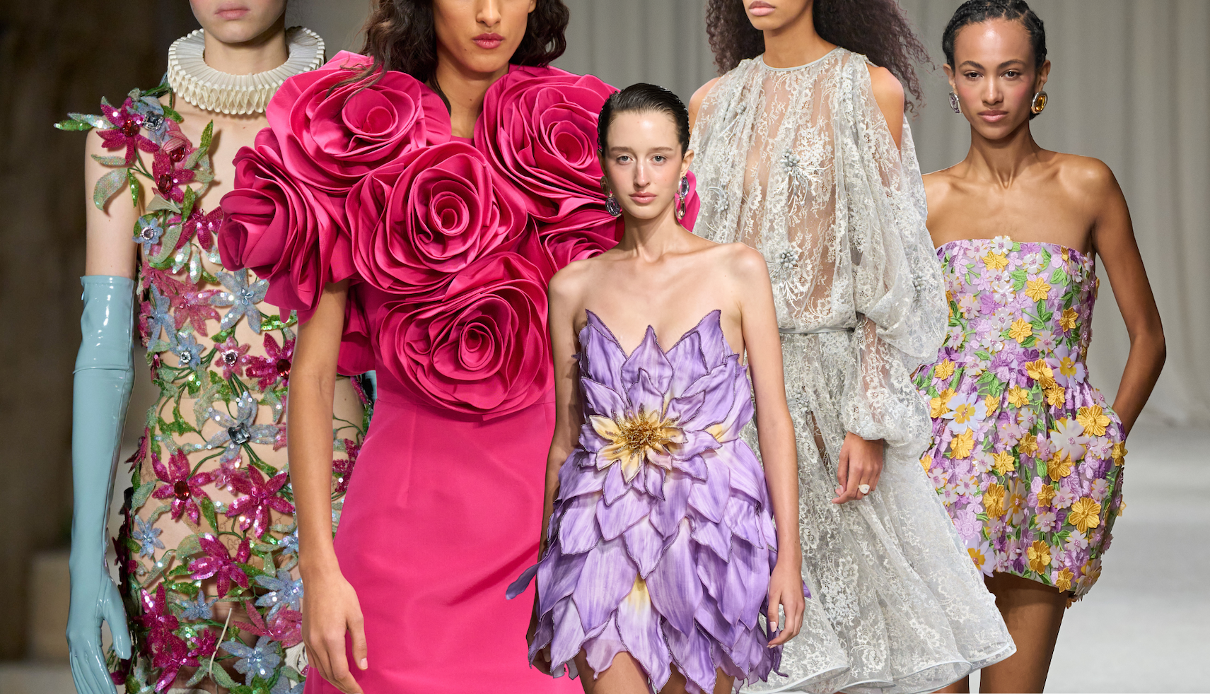 Romantika bez naivity. Květované šaty podle aktuálních kolekcí