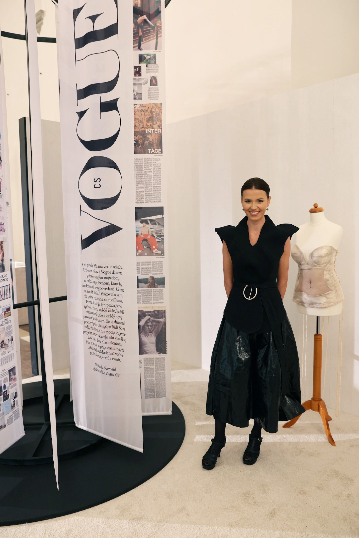 Tři autoři, tři světy, jeden iPad: Vogue Curator’s Lounge na Designbloku