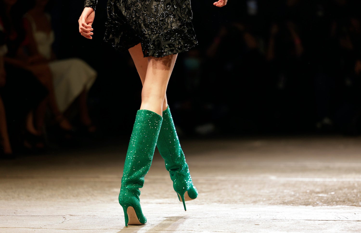 Rebecca Vallance kolekce Resort 2022