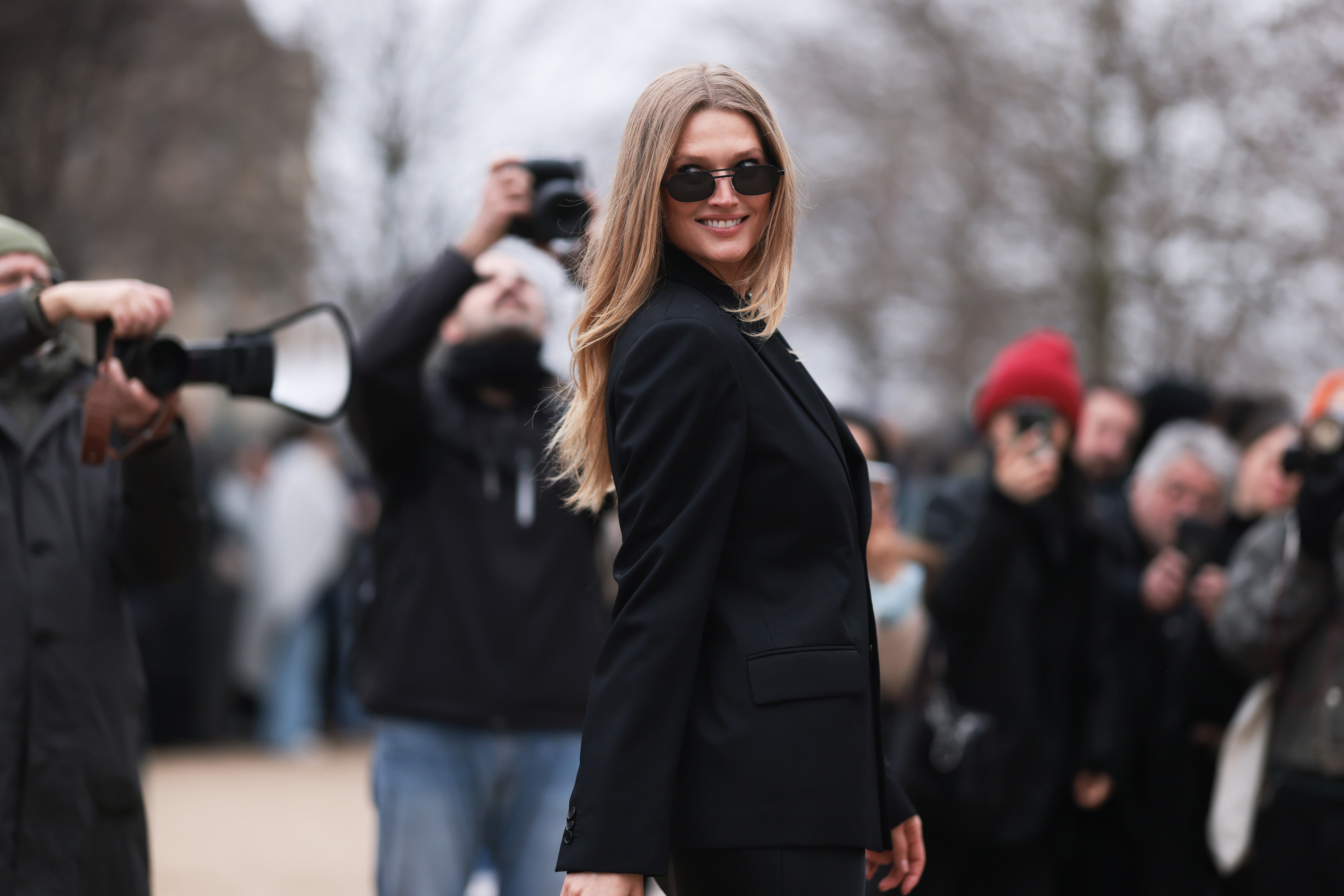 Sluneční brýle: Pět trendů, které budou dominovat v létě
