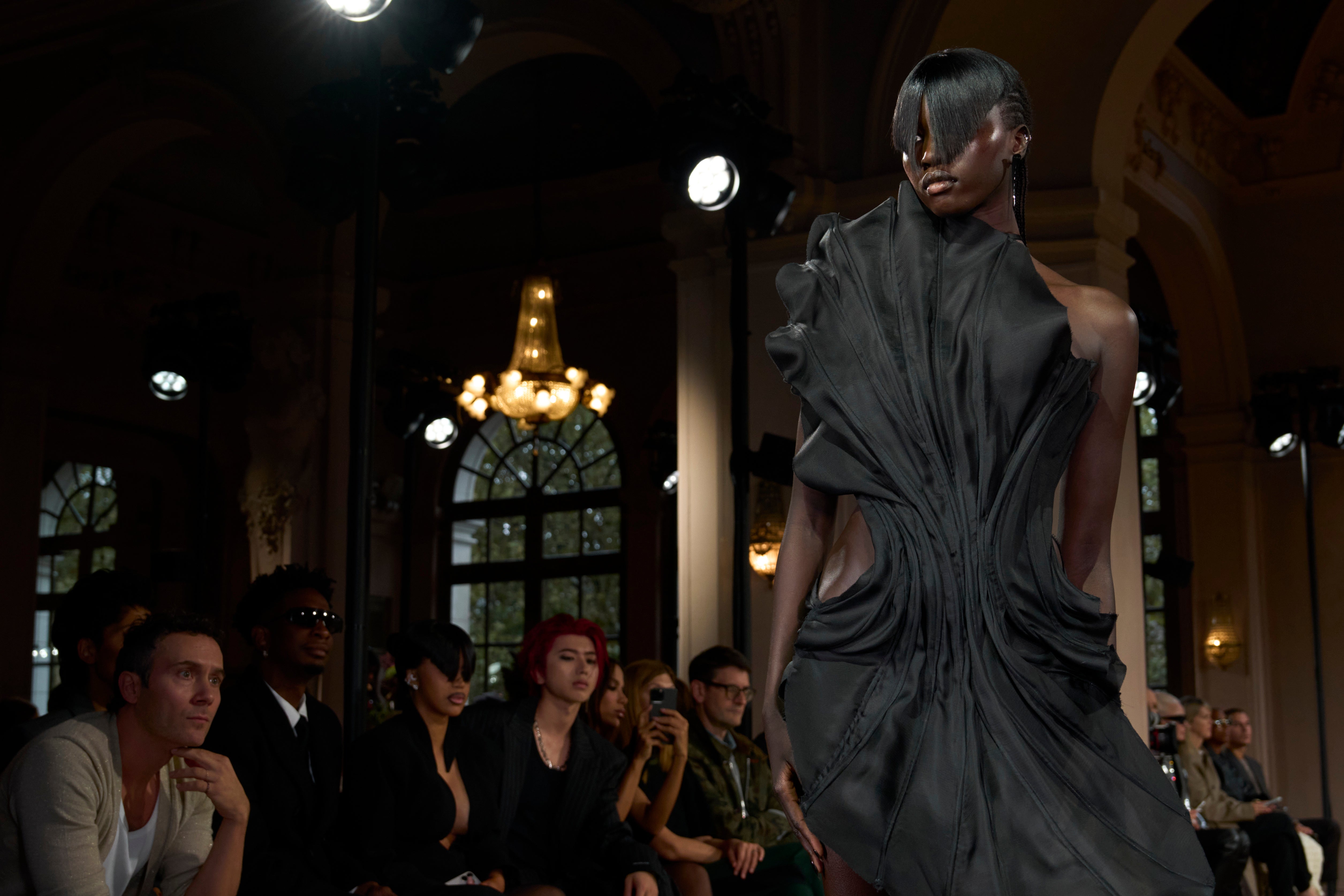 Kolekce jaro - léto 2025, MUGLER Kolekce jaro - léto 2025, MUGLER