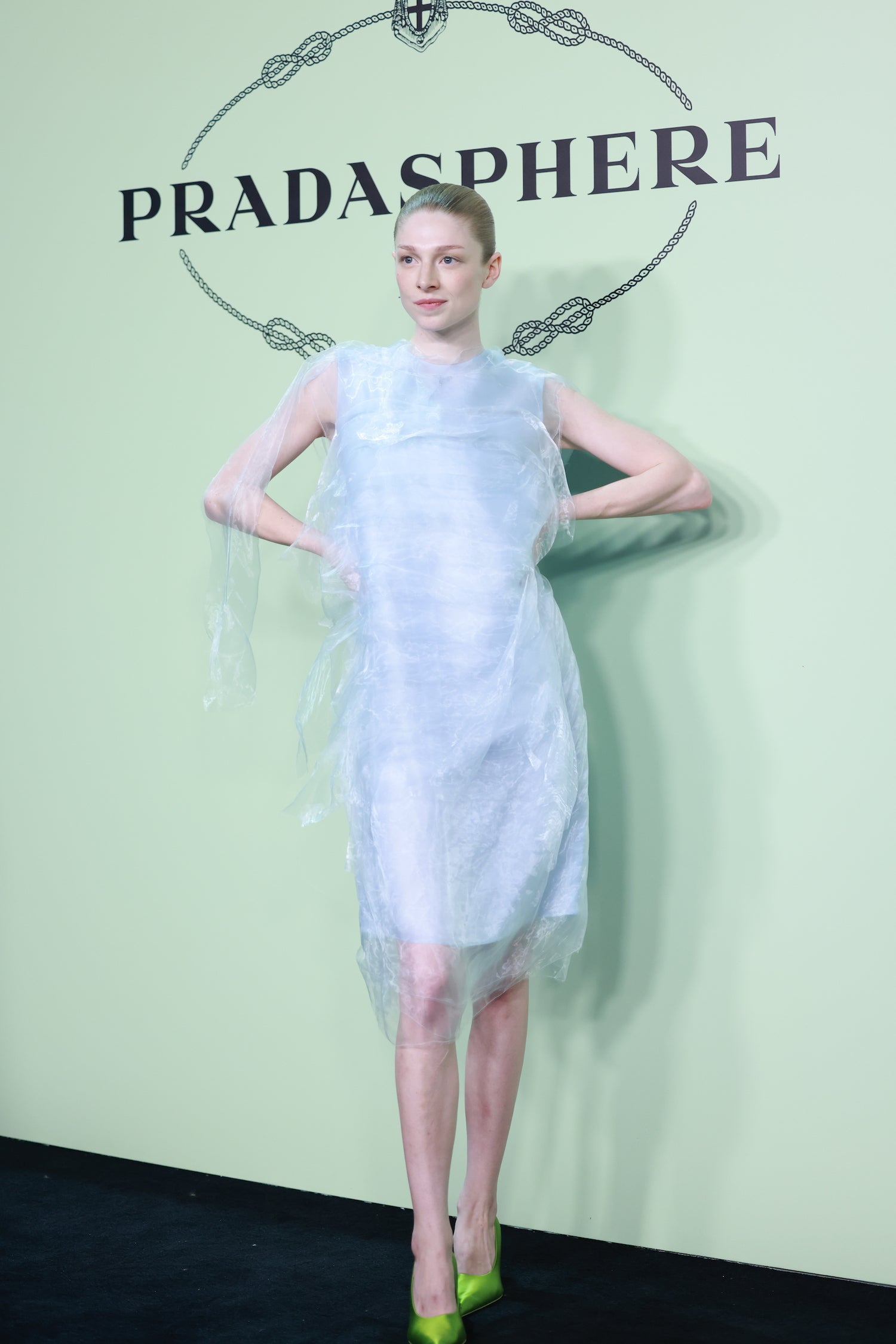 Hunter Schafer na výstavě Prada Pradasphere II v Šanghaji, 6. prosince 2023