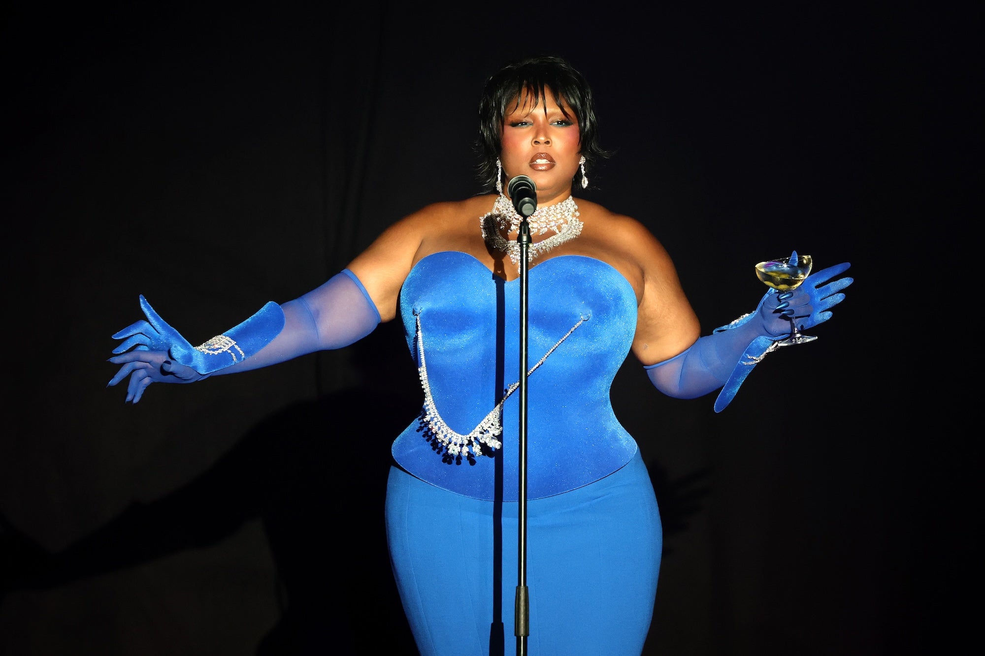 Lizzo, Heidi Klum i Zara Larsson: Gala amfAR bylo letos velkolepější (a drzejší) než kdy dřív