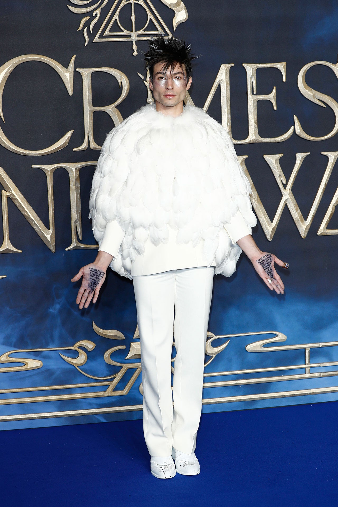 Ezra Miller, Fantastická zvířata: Grindelwaldovy zločiny, premiéra ve Velké Británii