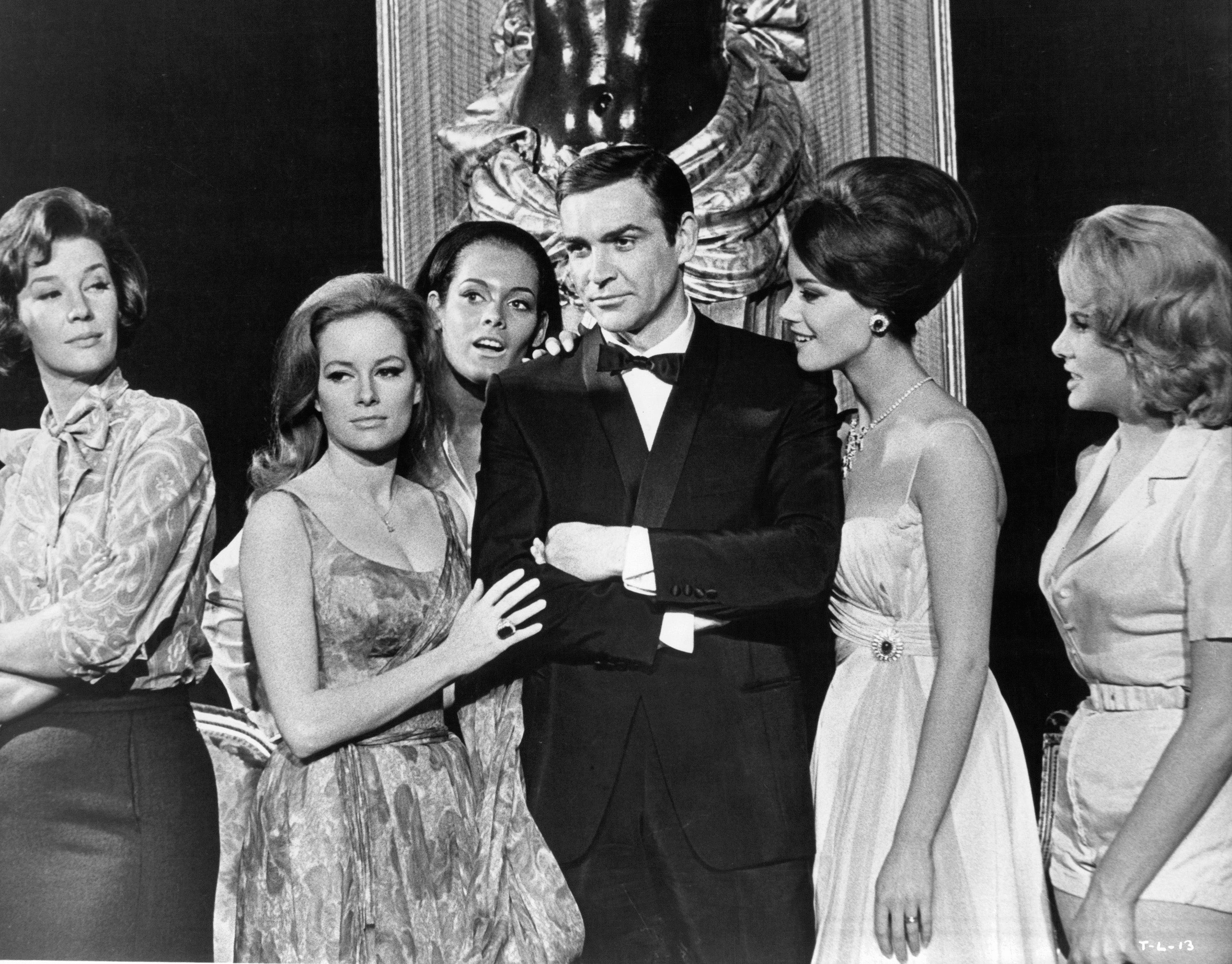 Odvrácená tvář Jamese Bonda: Hrdina, nebo psychopat?