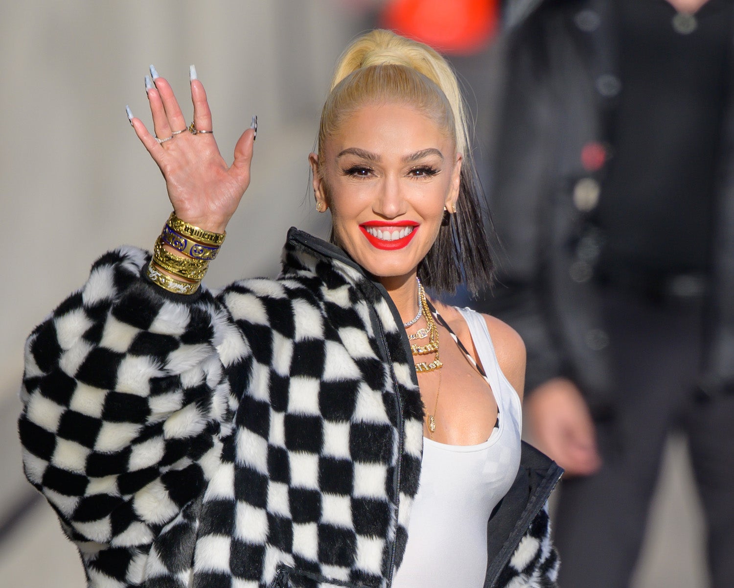 Gwen Stefani cestou do talk show Jimmyho Kimmela, březen 2022