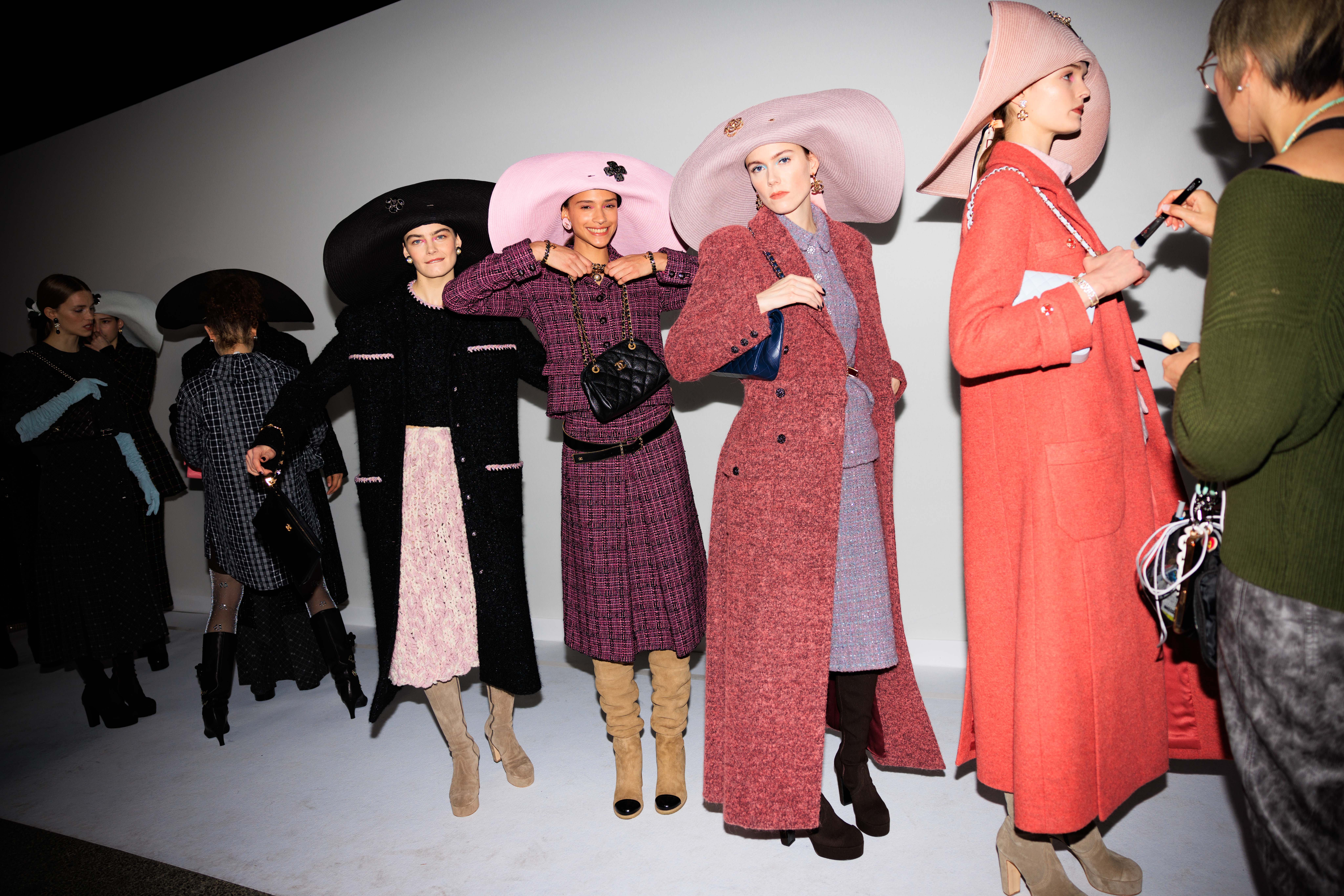 Zákulisí přehlídky podzim - zima 2024/2025, CHANEL