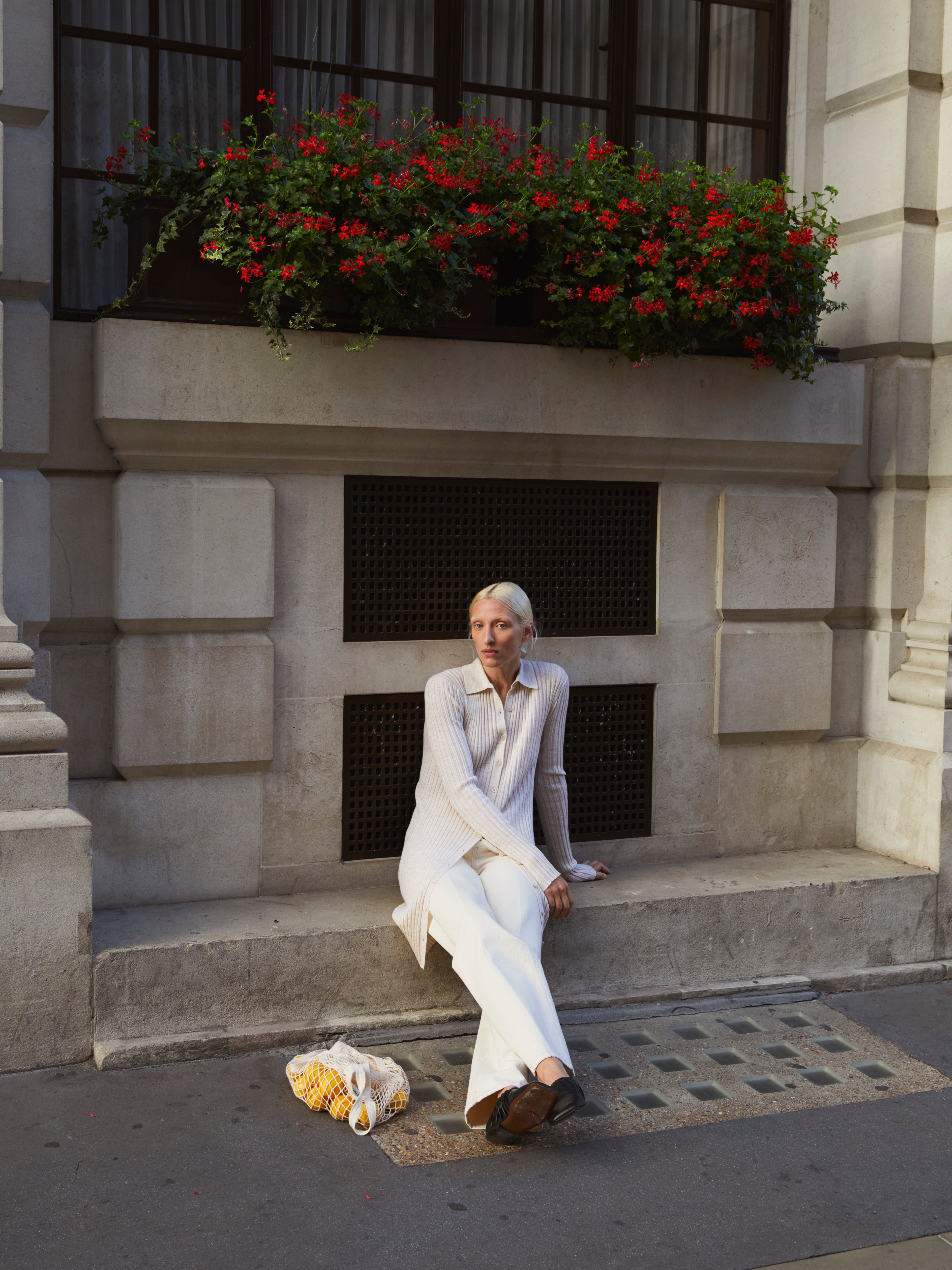 Maggie Maurer v kampani aktuální kolekce House of Dagmar