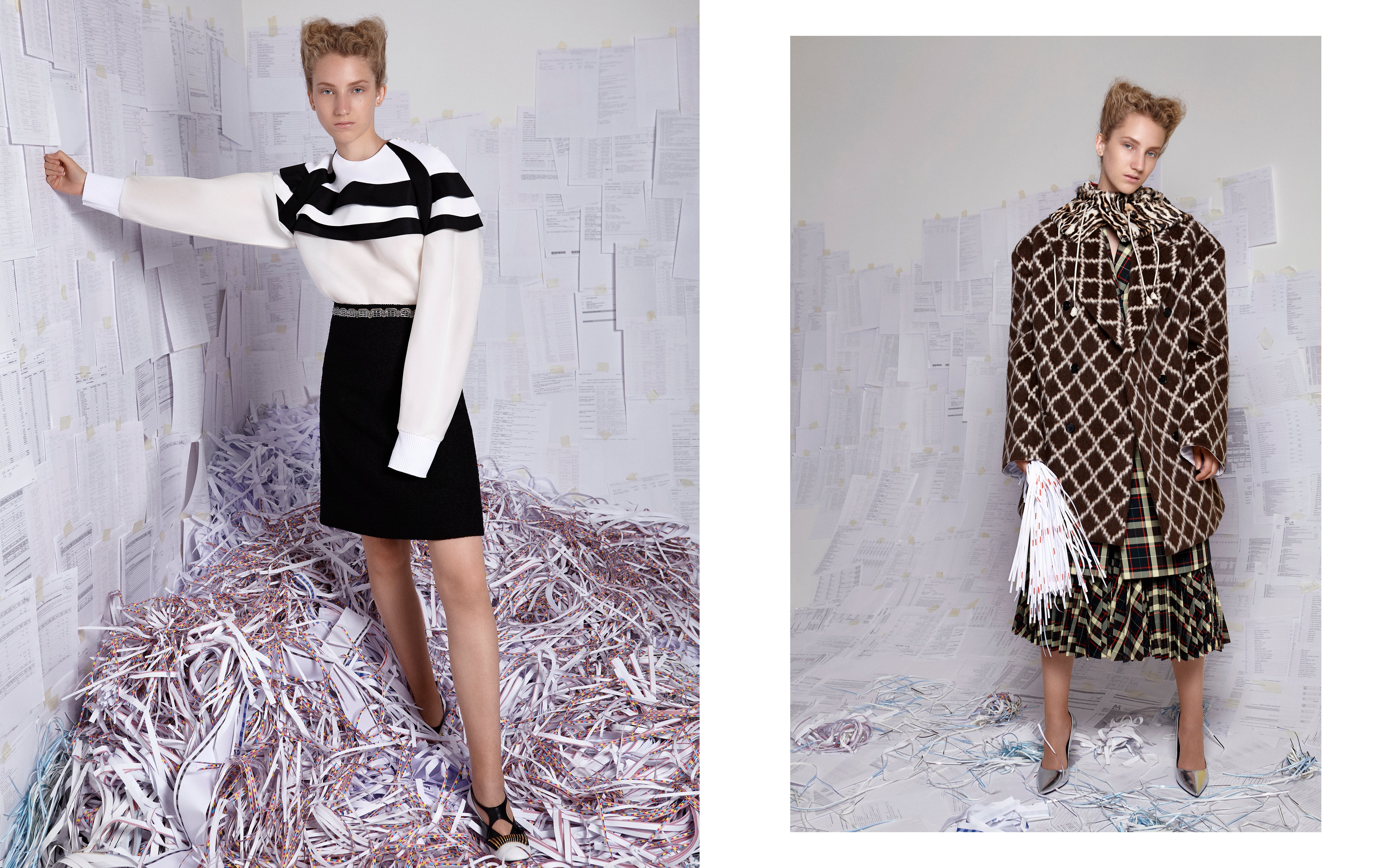 Vlevo: svetr, sukně, pásek, boty, vše LOUIS VUITTON. Vpravo: kabát, sukně, sako, boty, šála, vše CALVIN KLEIN 205W39NYC. Vlevo: svetr, sukně, pásek, boty, vše LOUIS VUITTON. Vpravo: kabát, sukně, sako, boty, šála, vše CALVIN KLEIN 205W39NYC.